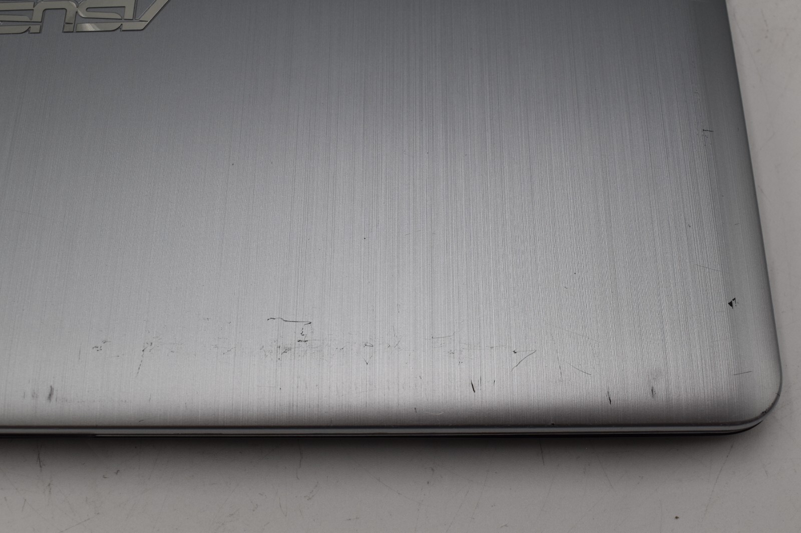 15″ Asus X540S Laptop Pentium N3700 @ 1.60GHz 4GB RAM 500GB HDD *READ