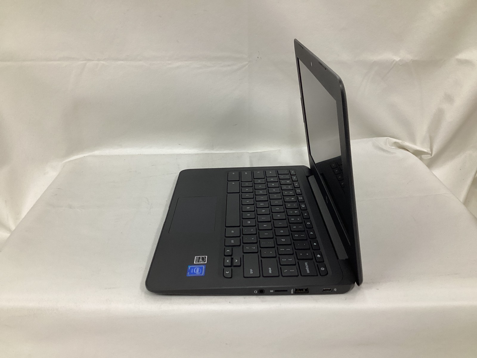 HP Chromebook 11a-nb0013dx 11.6 inch 32GB eMMC Intel Celeron N3350 4GB RAM