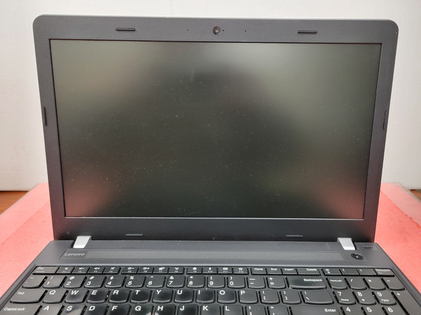 Lenovo ThinkPad E570 i5-7200U 4GB RAM *AS IS/No HDD/No OS/No Battery* | LP456
