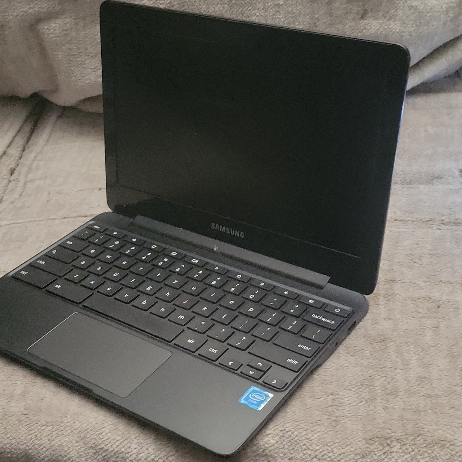 Samsung Chromebook Laptop Intel Celeron Chrome OS Gray Built-in Webcam