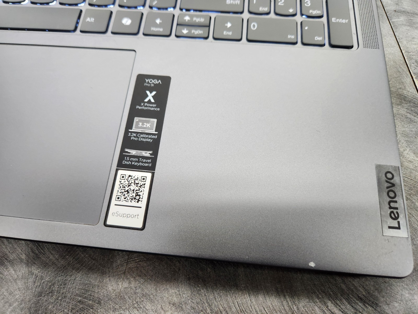 Lenovo Yoga Pro 9 16IMH9