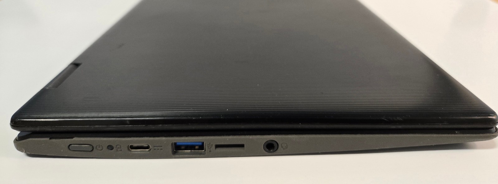 Acer Chromebook R752T Chrome OS 11.6” Touchscreen Wifi 4GB Ready to Use