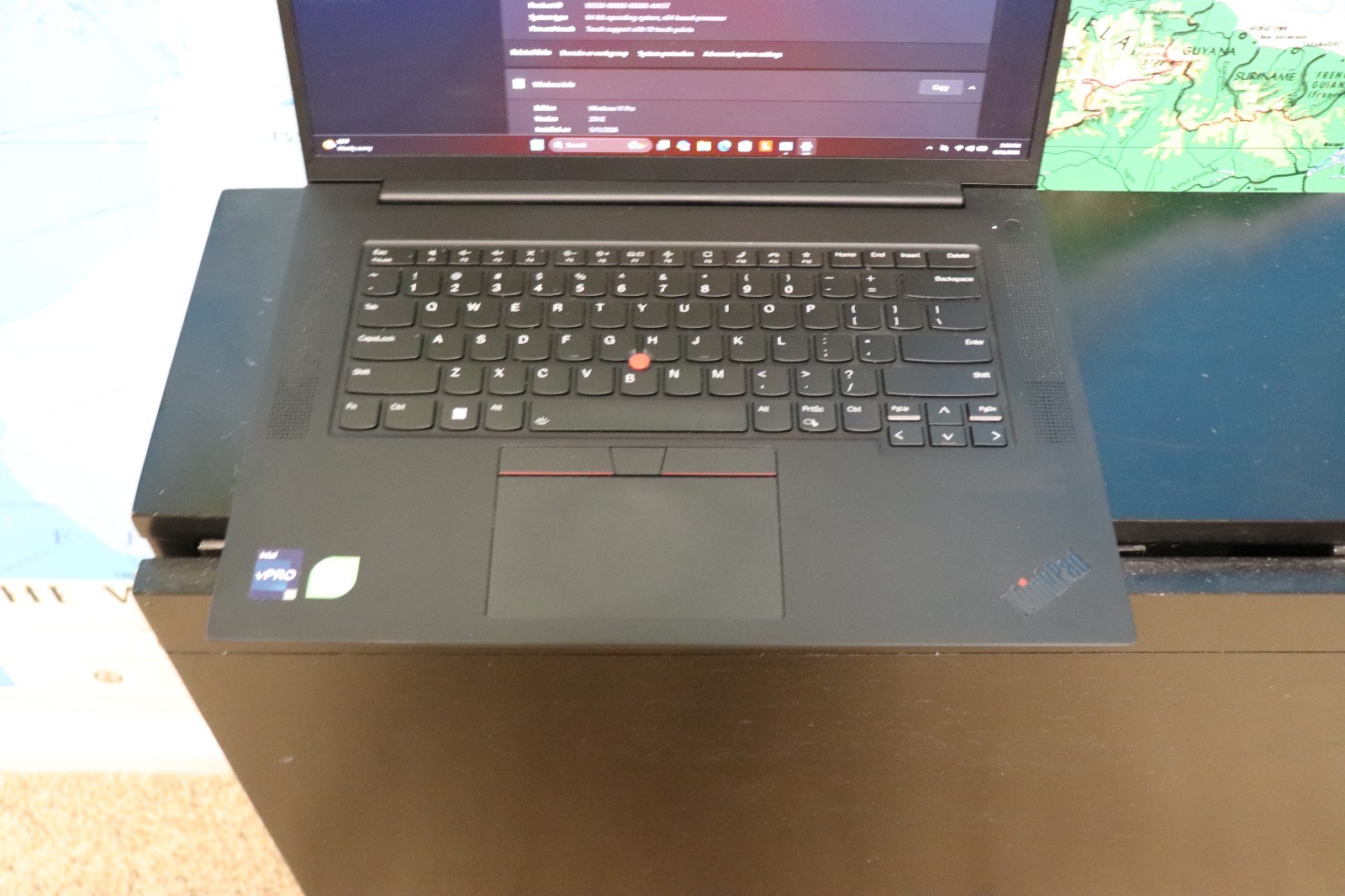 #4 Lenovo Think Pad P1 Gen 6 16 OLED 2.6 GHz i9-13900H 32GB 1TB SSD RTX 2000 Ada