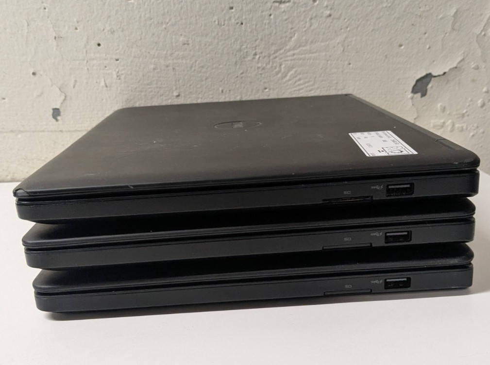 Lot of 3 Dell Latitude E5450 14″ Intel Core i7-5600U 2.60GHz SOLD AS-IS