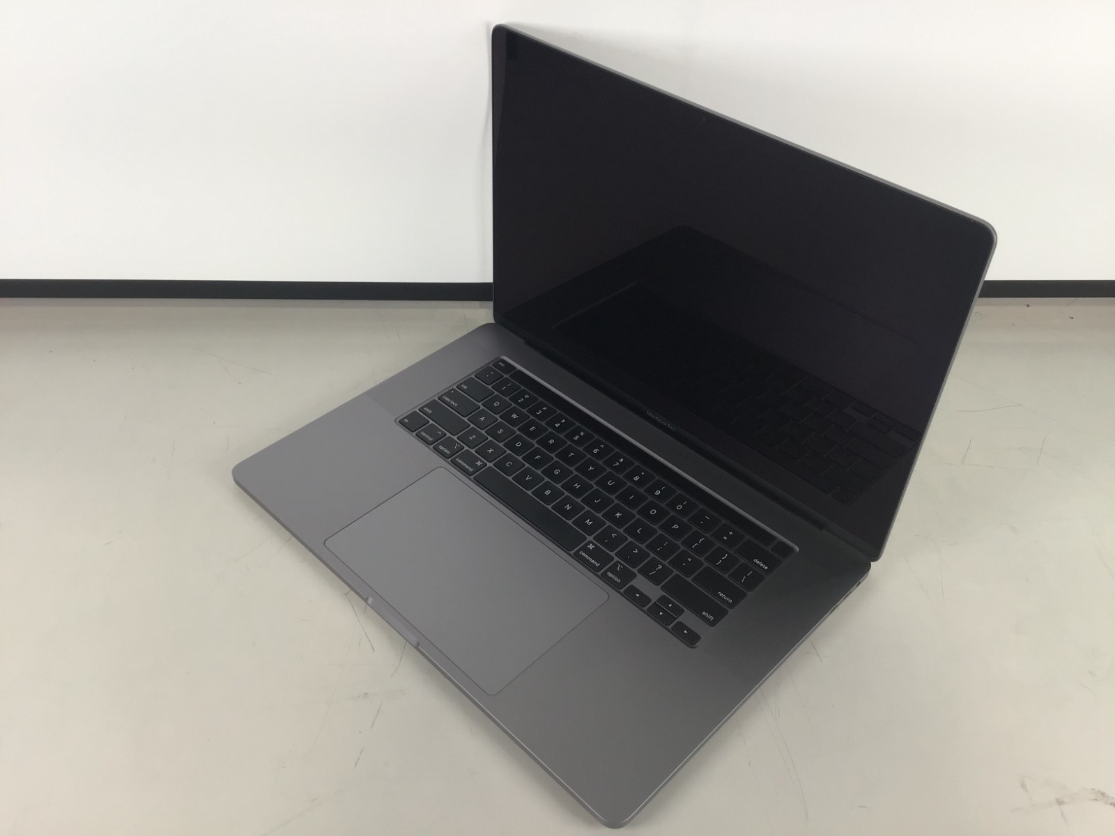 Lot of 2 Apple MacBook Pro 16″ A2141 i7-9750H 2.6GHz 16GB RAM 500B NVMe Gray~III