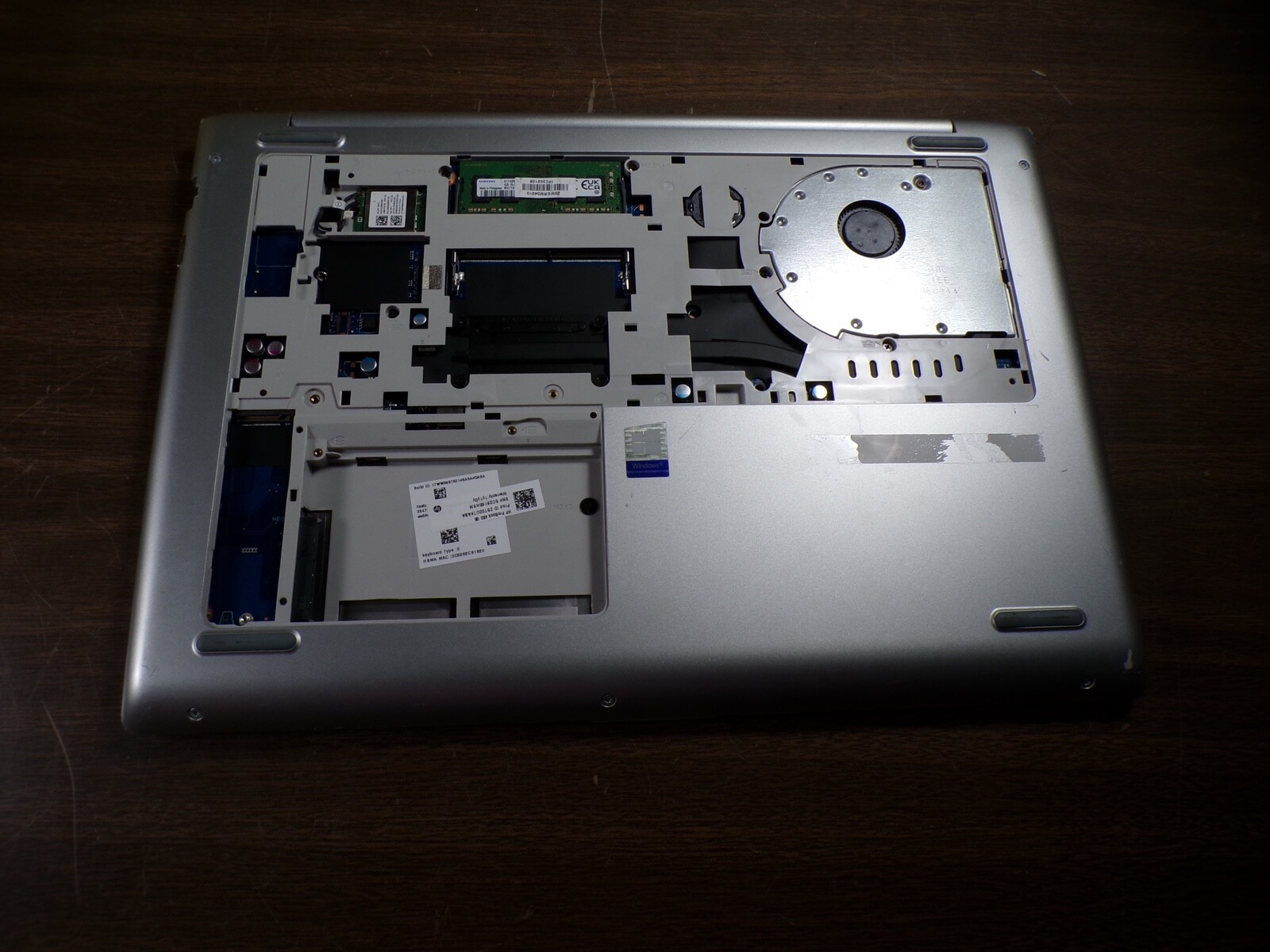 DELL LATITUDE 3580 INTEL CORE I3-6006U 2.00GHZ 8GB RAM
