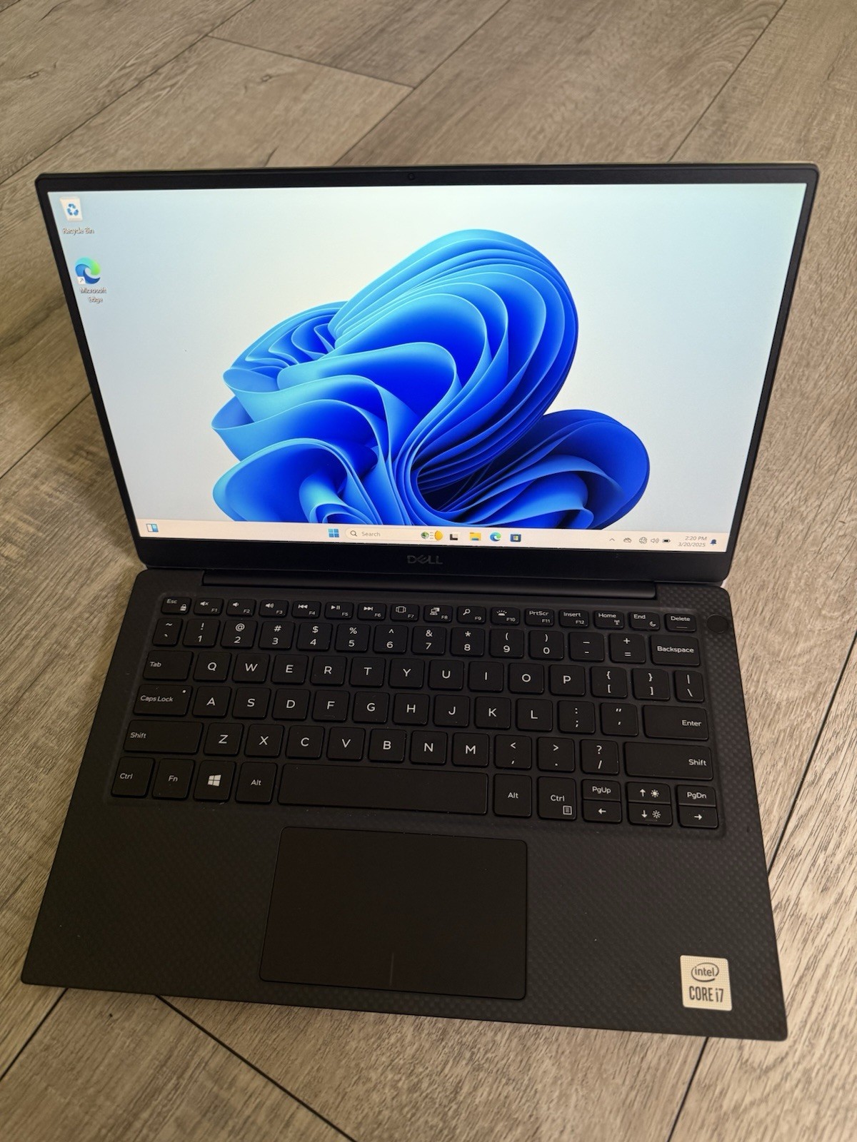 Dell XPS 13 7390 13.3″ 256 SSD Intel Core i7-10710U 1.10Ghz