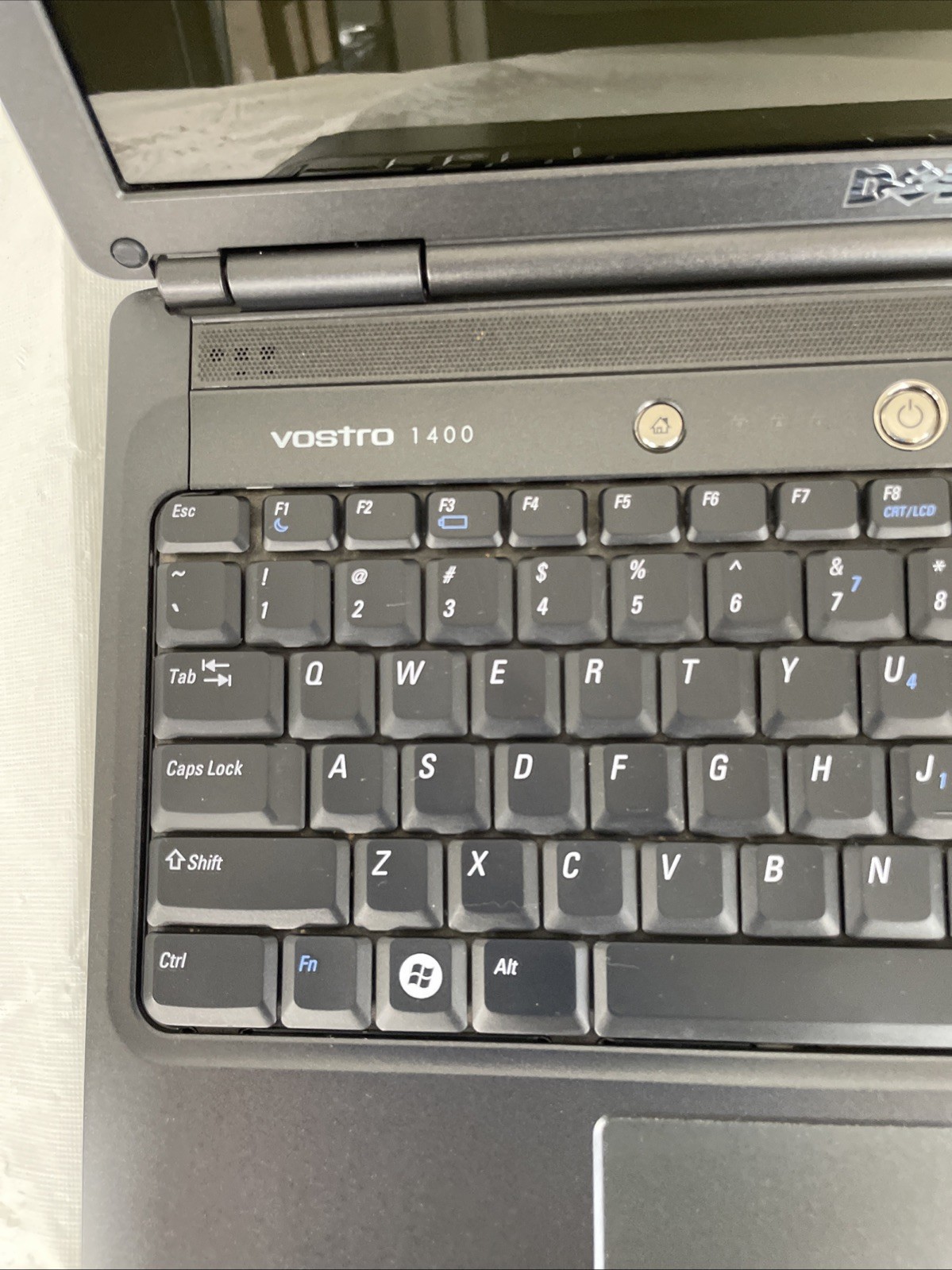 Dell Vostro 1400 Laptop | Intel Core 2 Duo T5270 1.40GHz | 4GB RAM | No HDD | BB
