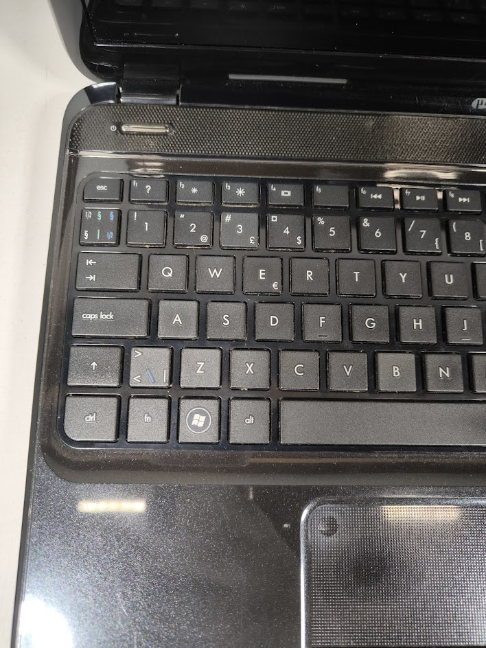 HP Pavilion g6-2019so Laptop – Intel i3, 6GB RAM, 700GB HDD
