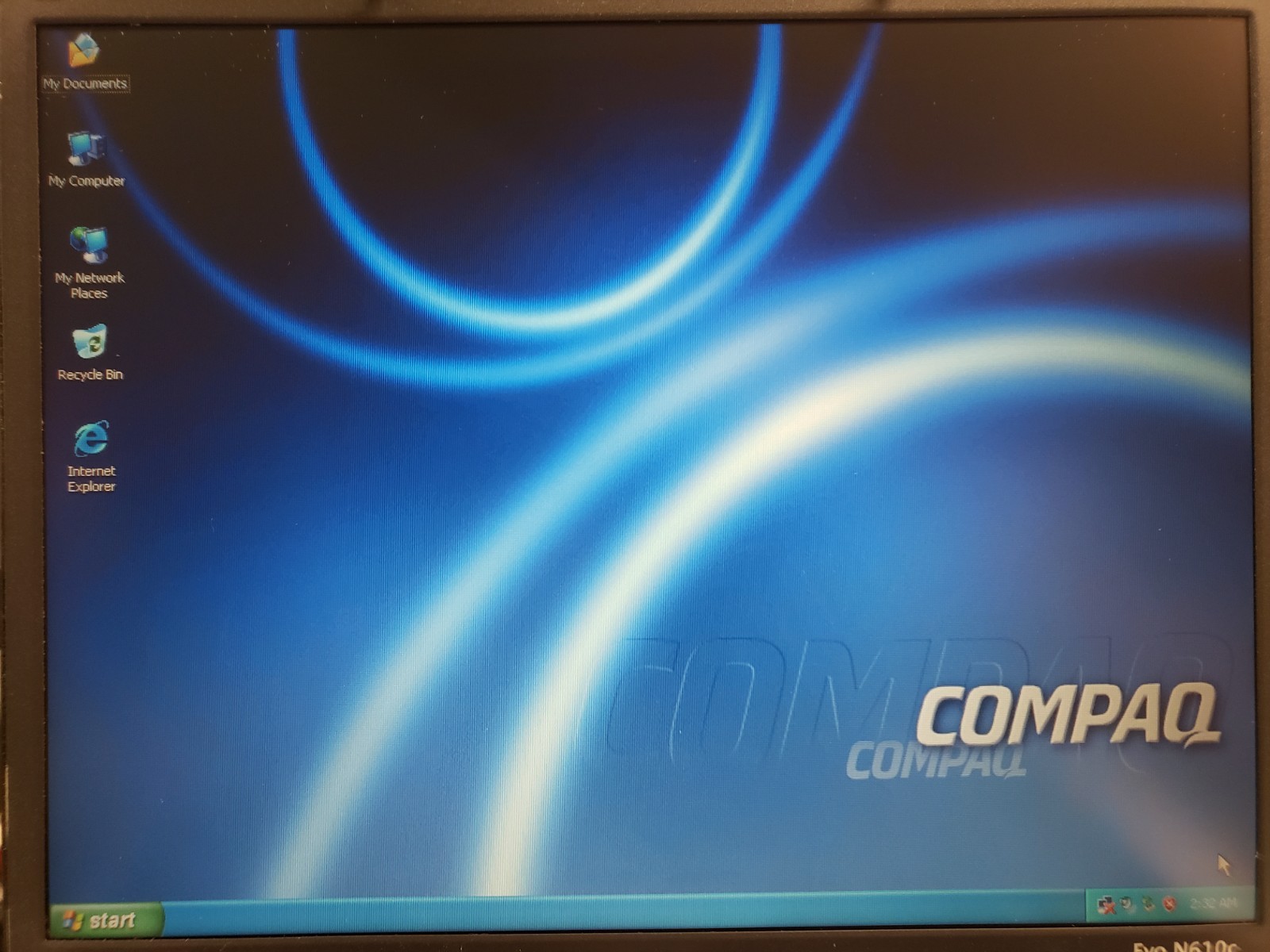 Vintage Compaq EVO N610C Laptop Pentium 4 1.8GHz 768MB 60GB WinXP Pro SP2