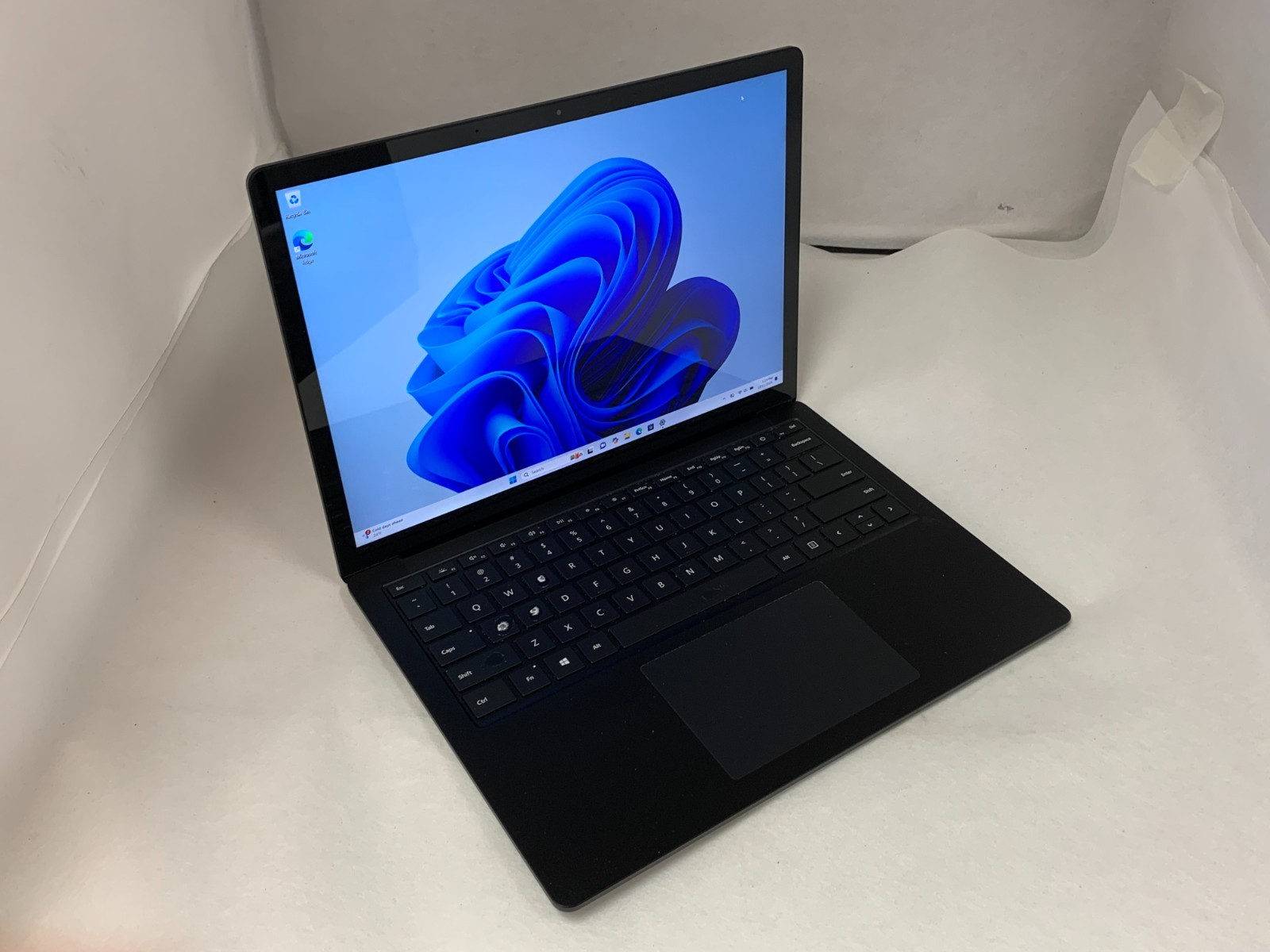 Microsoft Surface Laptop 3 1868 13.5″ Touch i7-1065G7 1.3GHz 16GB 512GB W11P