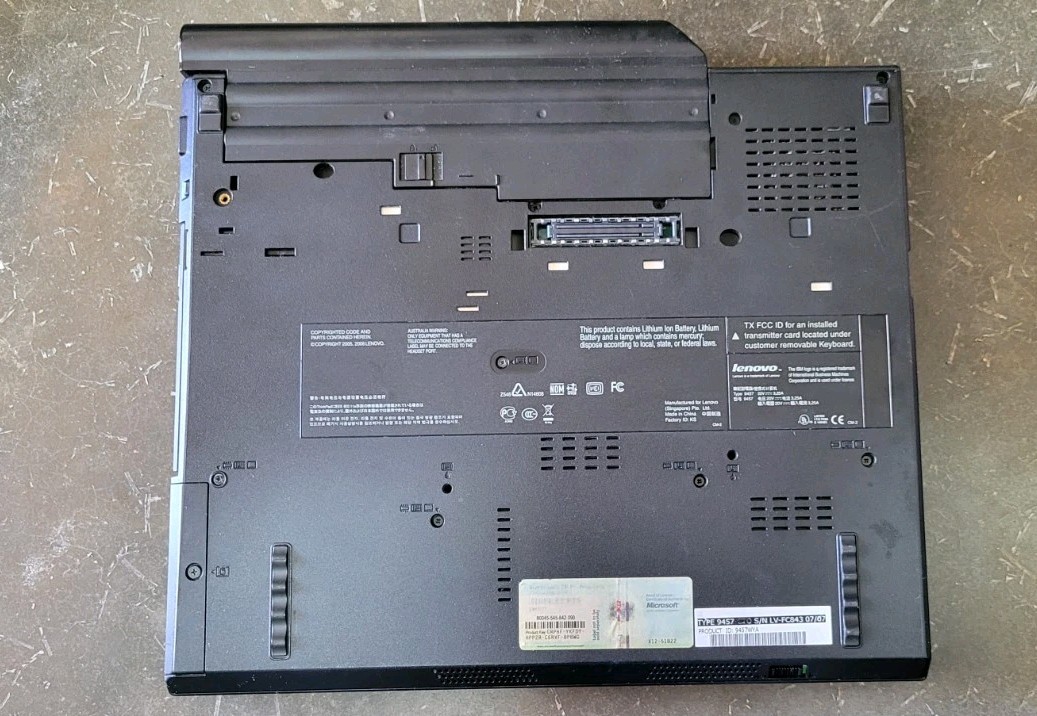 Vintage IBM Thinkpad R60 1.83Ghz 1GB Memory 120GB Windows XP Professional
