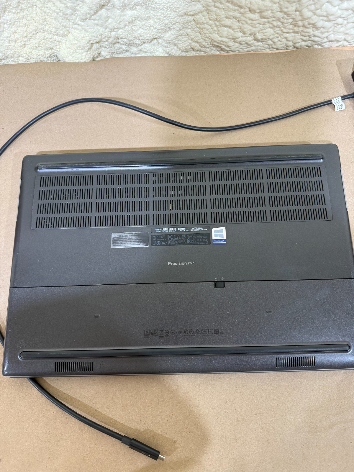 Dell Precision 7740 i7-9850H 2.60GHz 32GB 1TB SSD Quadro RTX 5000 w/Win 11