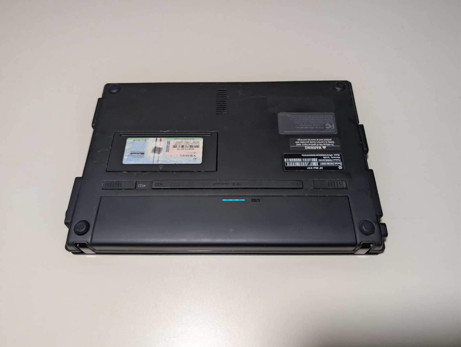 10.1″ HP Mini 5101 | Atom 2GB RAM 128GB SSD | Win 7 Pro 32-Bit W/ Charger