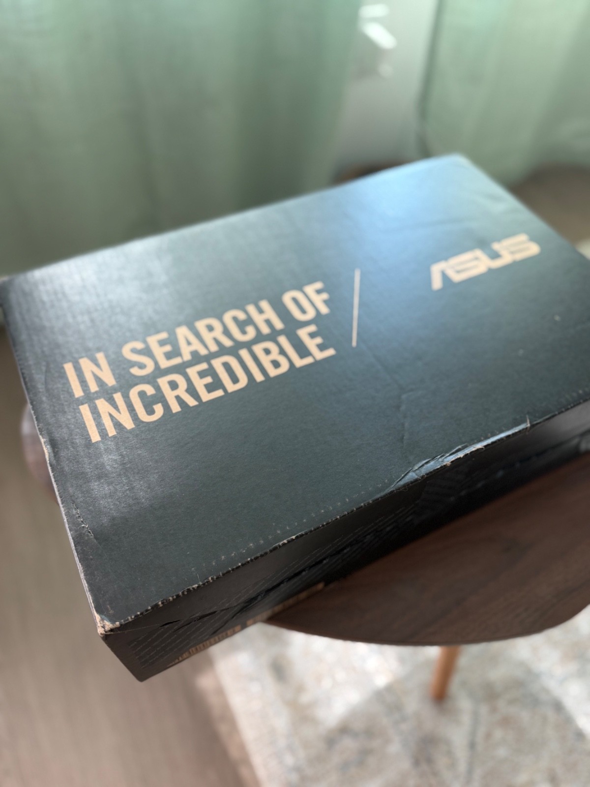 ASUS ZenBook Pro Duo 15.6 inch (1TB, Intel Core i7 10th Gen, 2.6GHz, 16GB)…