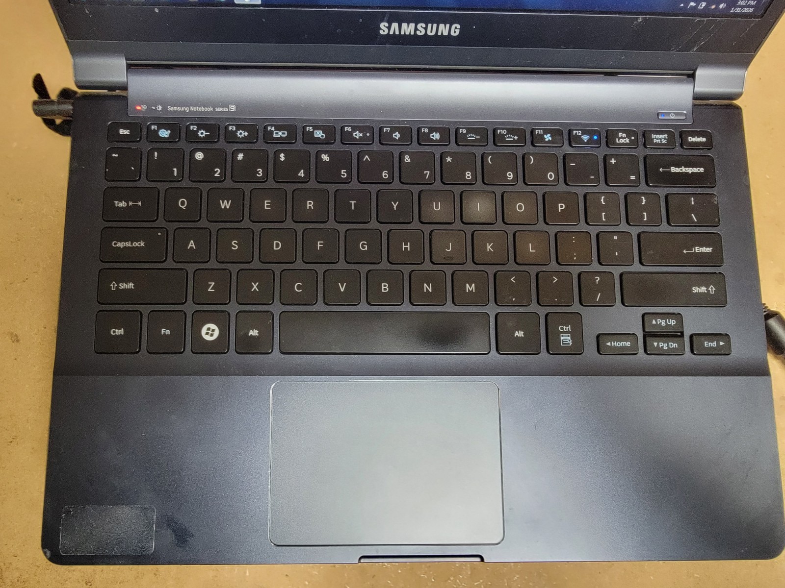 Samsung Notebook NP900X3B 13.3″ Laptop i5-2467M 4GB RAM 128GB SSD Win 7 Home Pre
