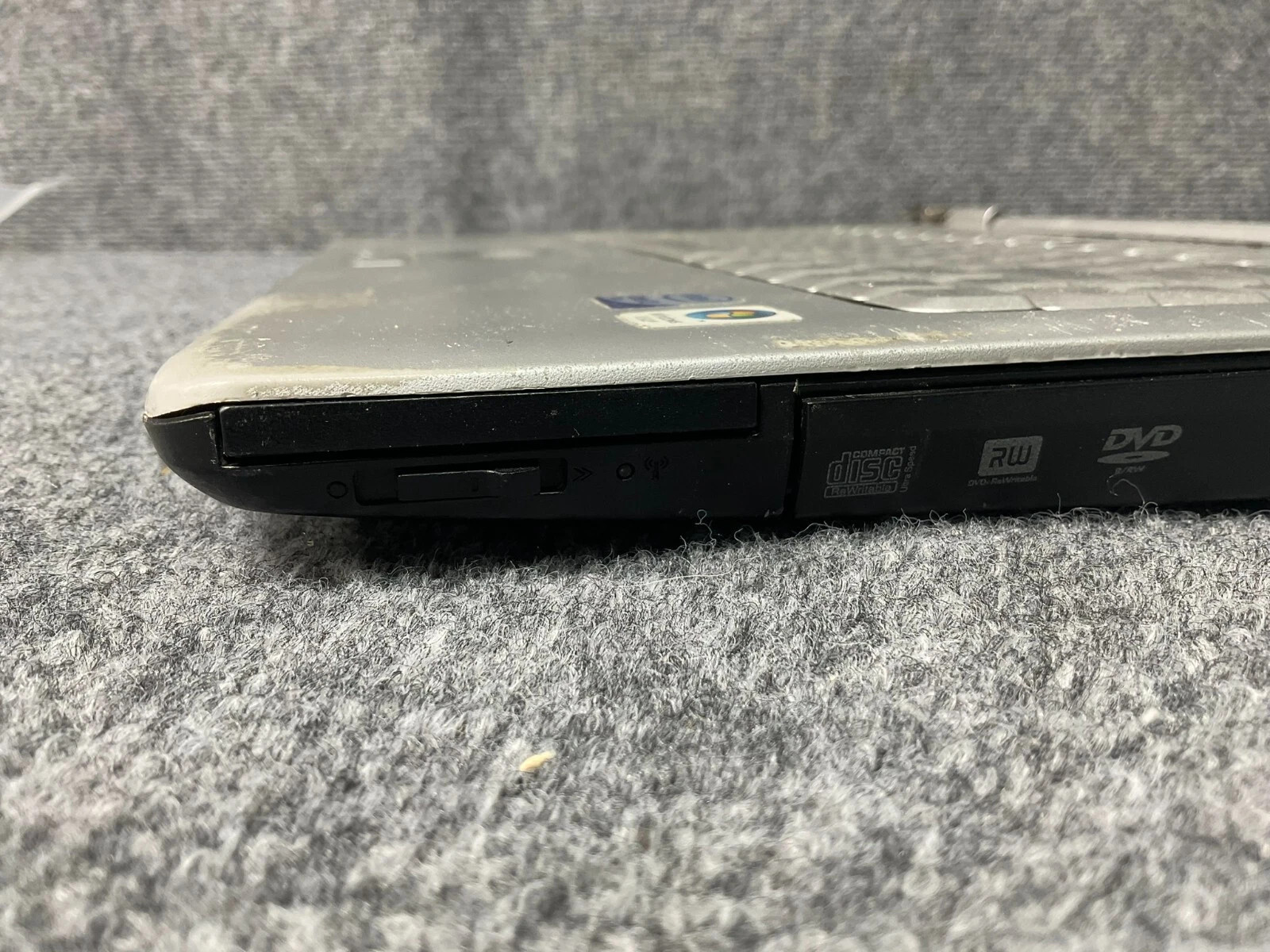 Dell Inspiron 1525 Laptop 15.4 Intel GM965 1280×800 For Parts