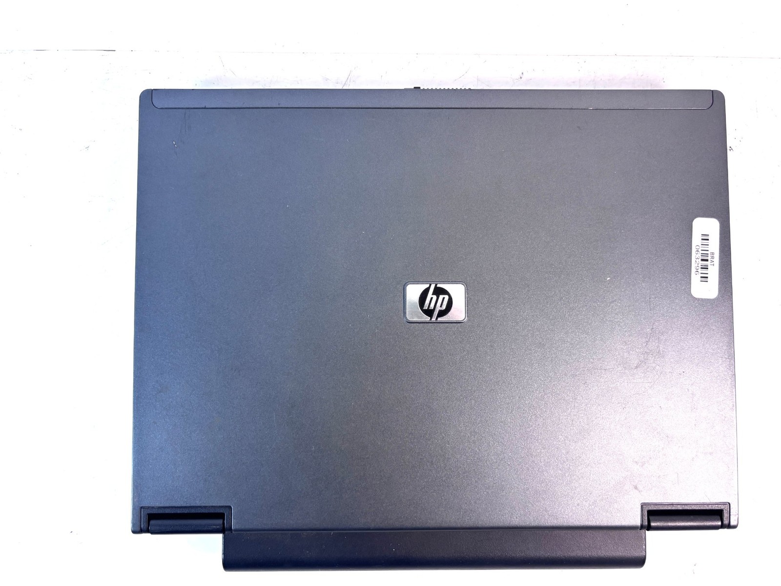 HP Compaq NC2400 – 12″ HD, 1.2GHz Solo U1400, 2GB RAM, 120GB HDD, Windows XP