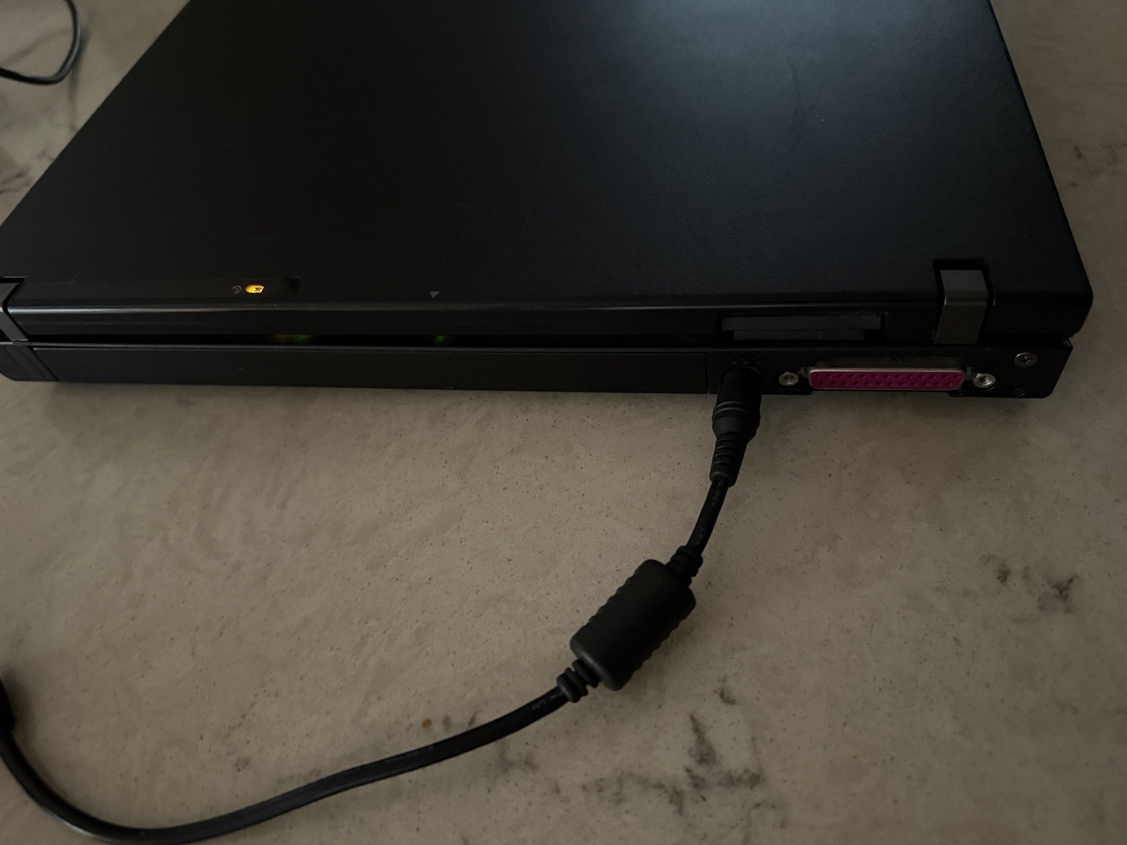 Great IBM THINKPAD R51 LAPTOP , 512MB RAM, 60gb IDE HD