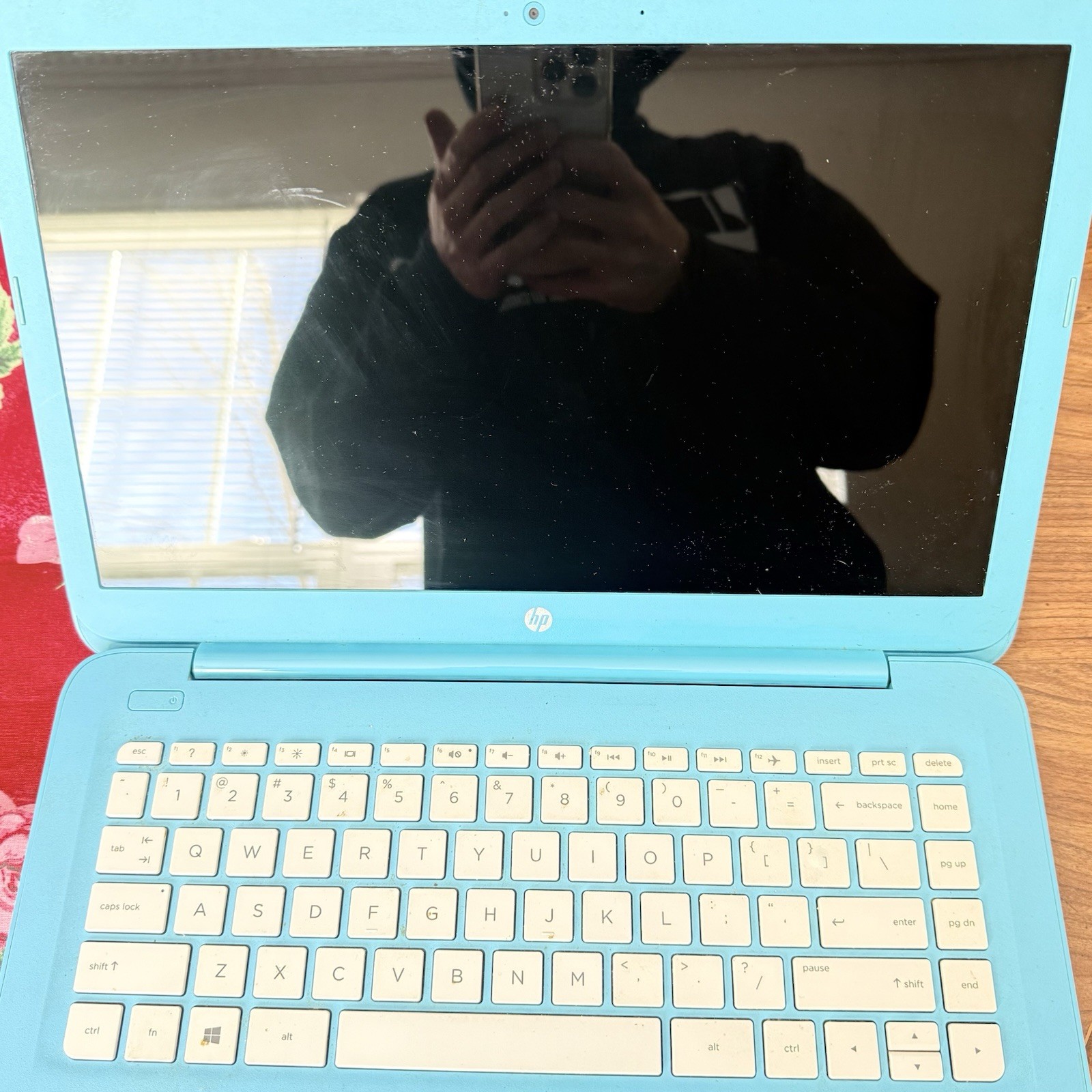 HP Stream 14-cb011wm 14 inch (32GB, Intel Celeron No Charger