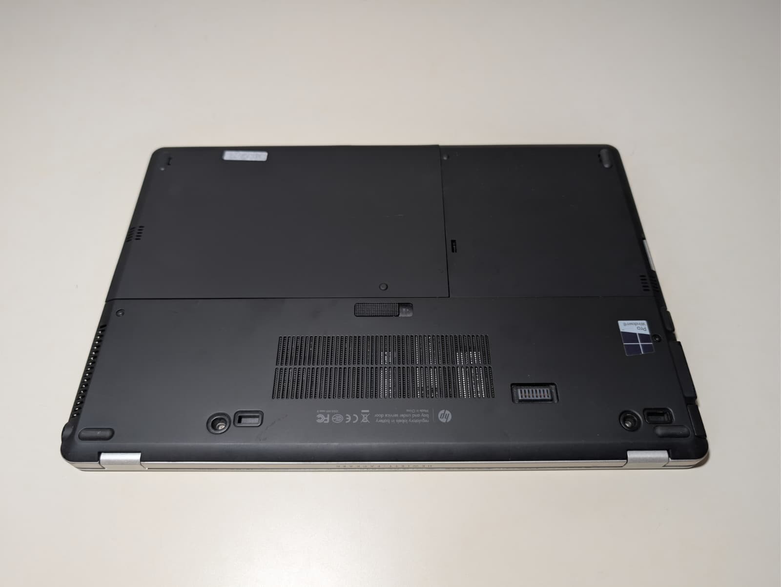 HP EliteBook Folio 9470M | i5 3rd 8GB RAM 128GB SSD | Backlit Win 10 New Battery
