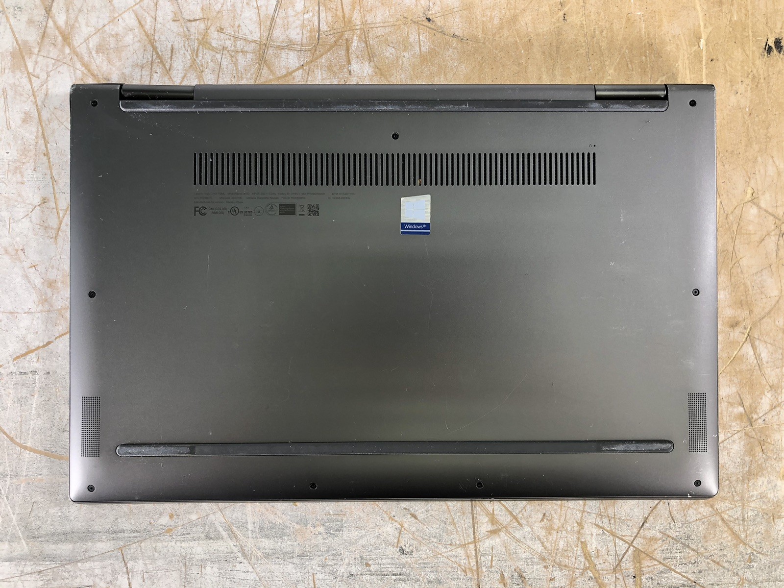 LENOVO YOGA C740-15IML i7-10510U @ 1.80GHz, 12GB RAM, NO HDD/OS – (FOR PARTS)