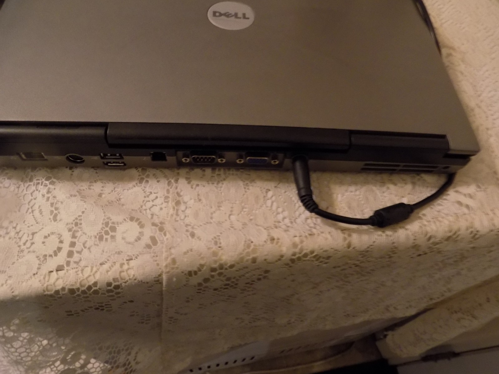Dell Latitude D531 Laptop 15,4″ AMD Sempron 3600+ 2GHz 120gb HDD 2gb Ram Power