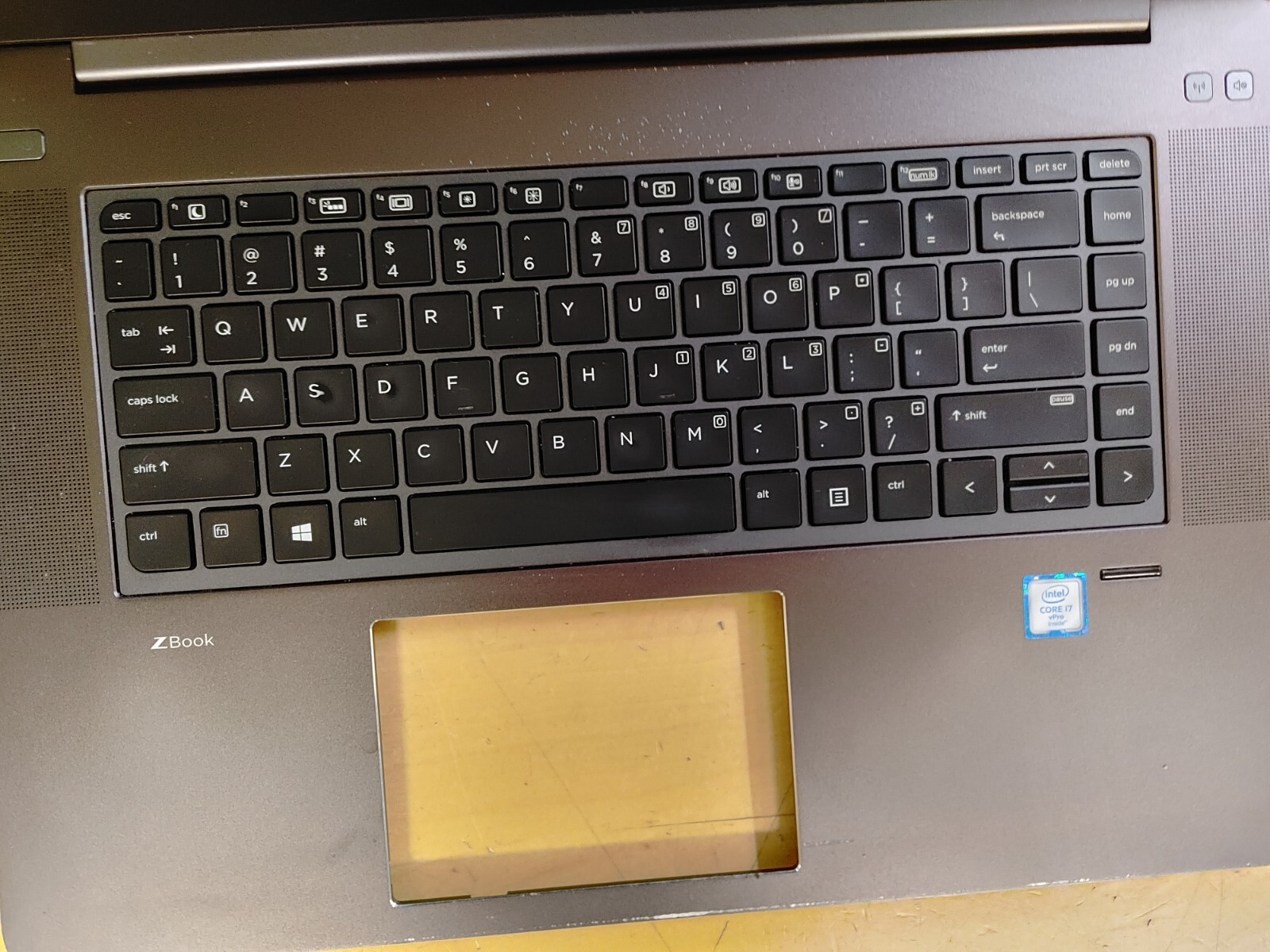 HP ZBook Studio G3 Core i7-6820HQ@ 2.70GHz, 4GB RAM,NO SSD FOR PARTS ONLY.