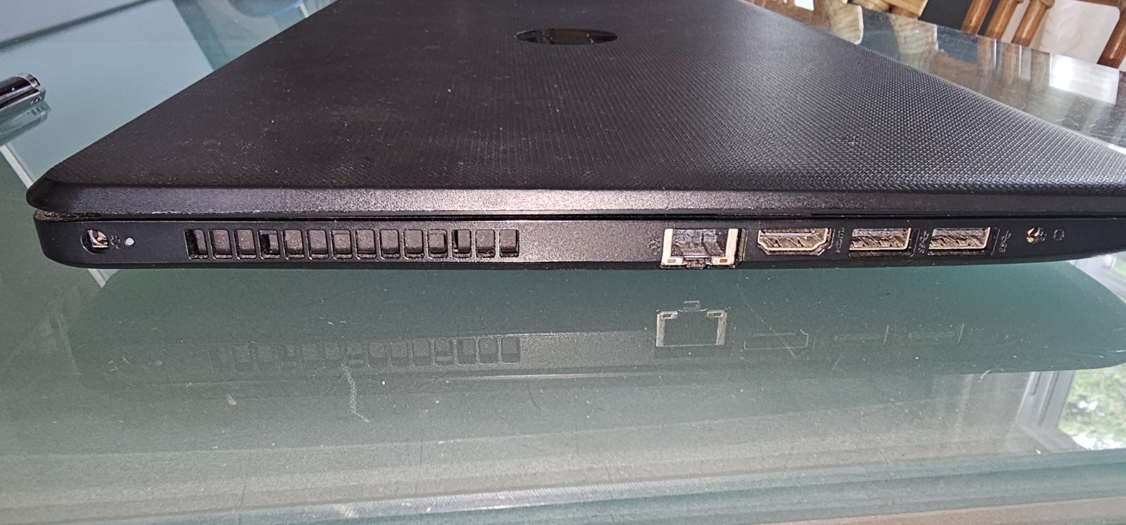 HP 15-bs020wm Laptop Intel i3-1125G4 8GB RAM, 500GB HDD W11 + charger