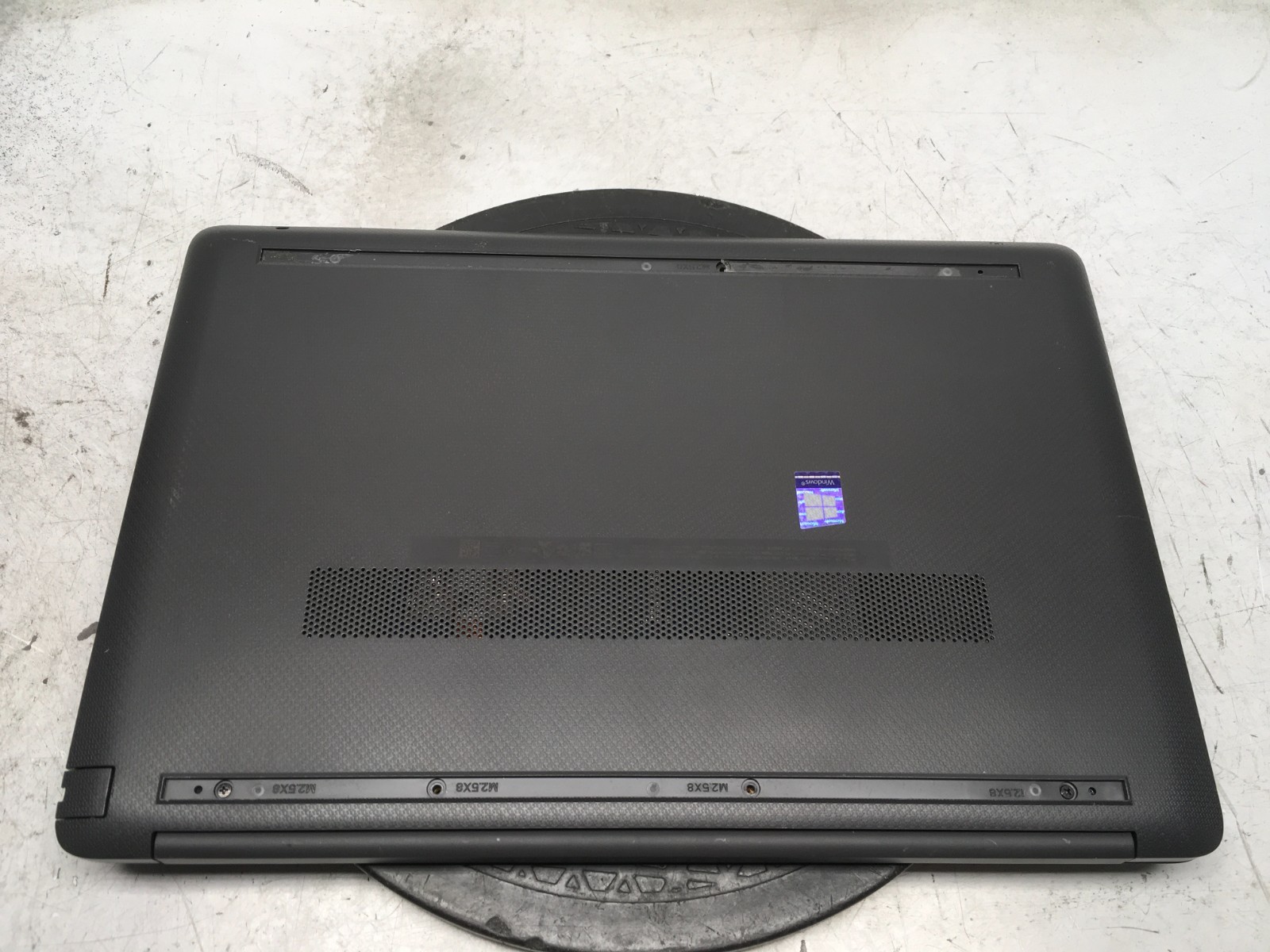 HP 255 G8 AMD Ryzen 5 5500U 2100MHz 4 GB NO HDD