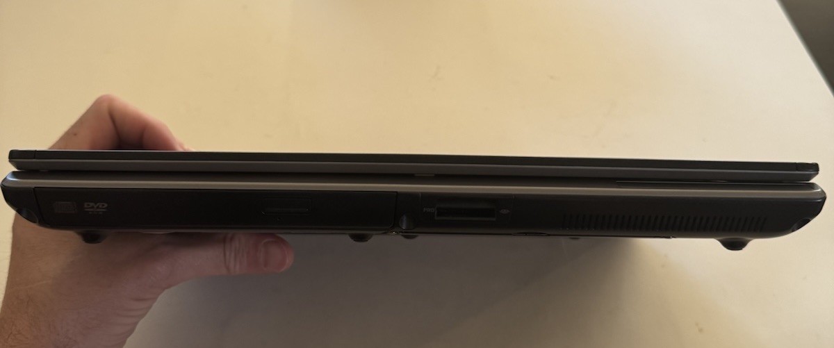 Sony VGN-S170P PCG-6C3L Pentium M 1.5GHz 1GB 128GB Disc Win XP Laptop