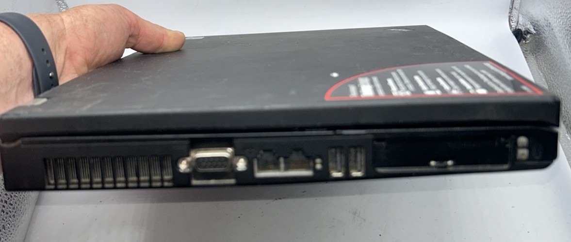 Lenovo ThinkPad R61i Tested Working Vintage “Needs To Be Factory Reset”