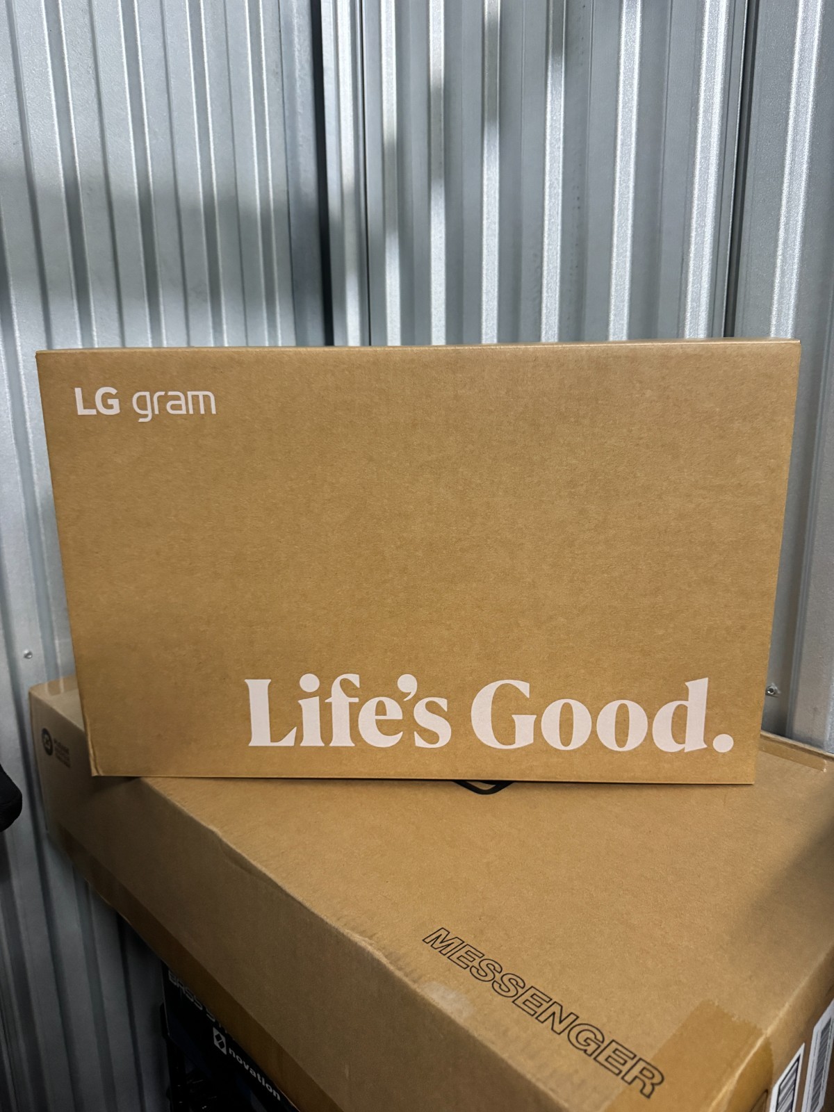 LG – gram Book 16″ Touchscreen Laptop with AMD Ryzen AI 7 445 -16GB RAM 1TB SSD