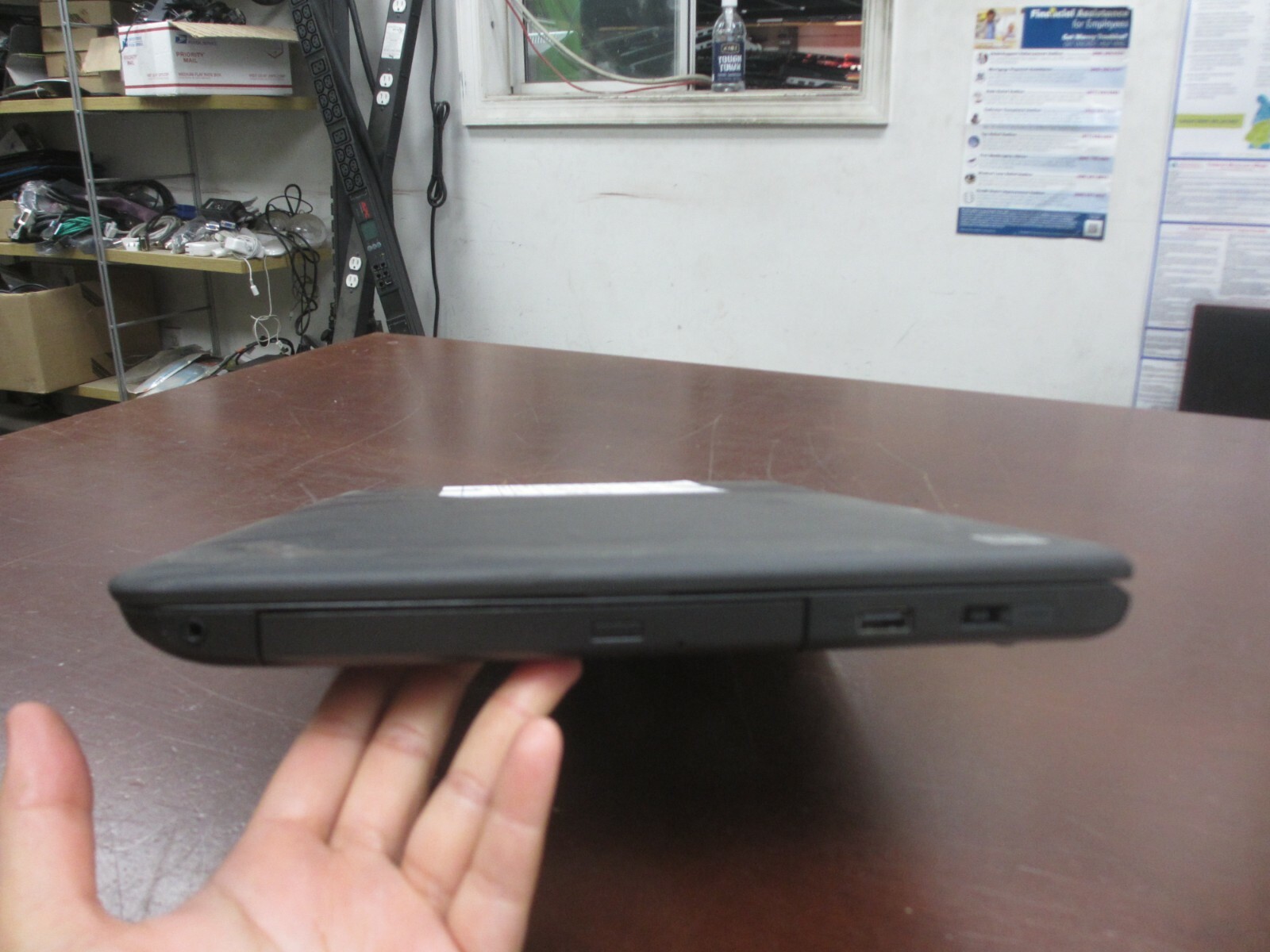 Lenovo ThinkPad E555 AMD 2.20GHZ A6-7000 8GB 500GB DVD-RW WebCam 15.6″ Laptop