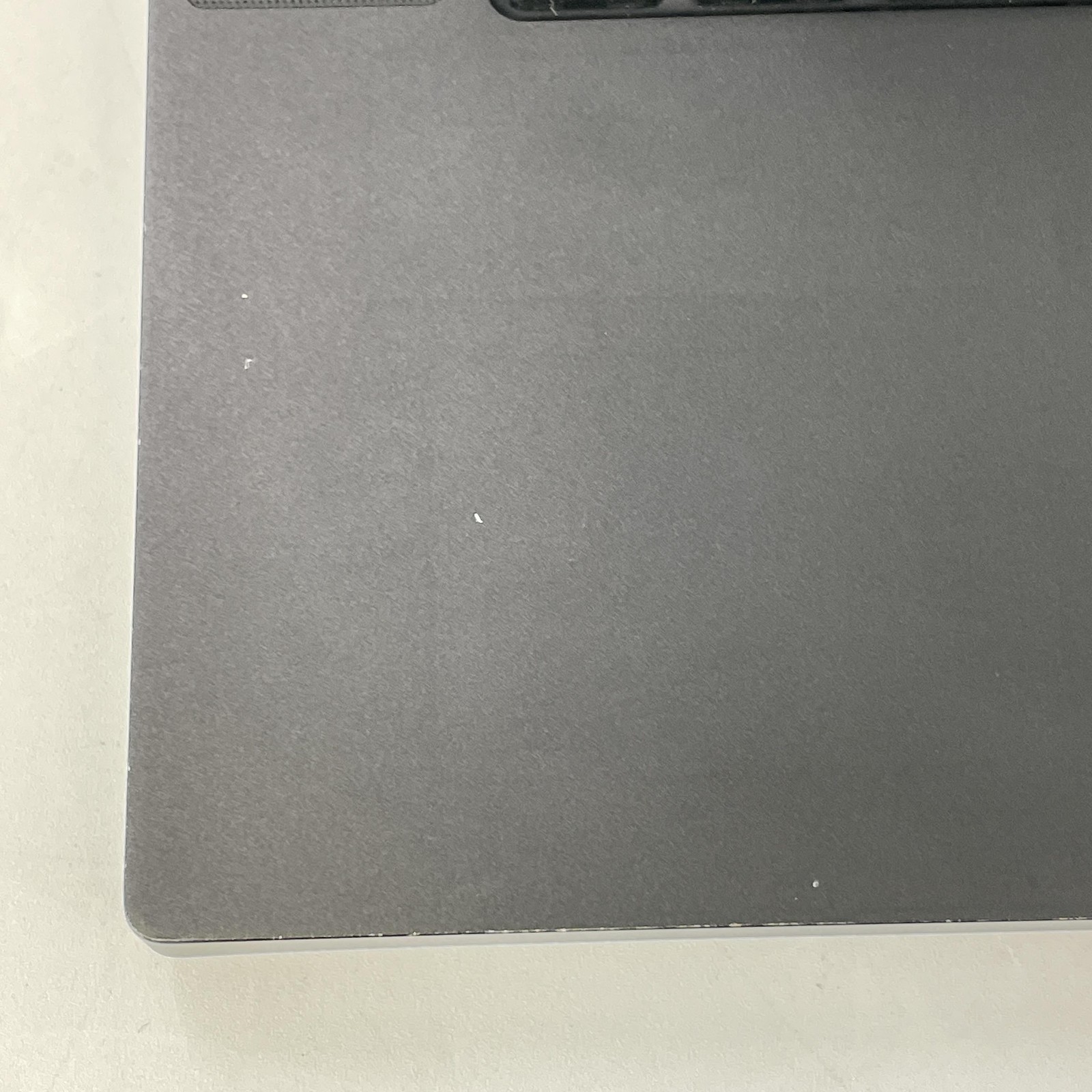 Razer Blade 15 Base 120Hz FHD i7-10750H 2.60GHz 16GB 256GB SSD GTX 1660 Ti Good