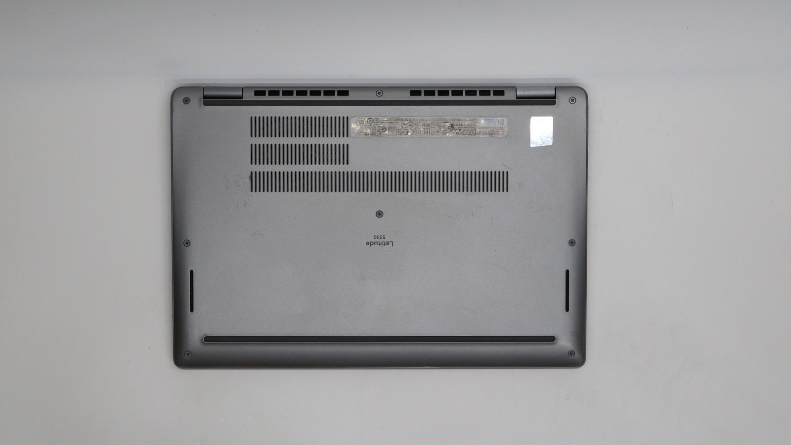 Dell Latitude 5330 13″ i7-1265u 16GB 512GB – Very Good