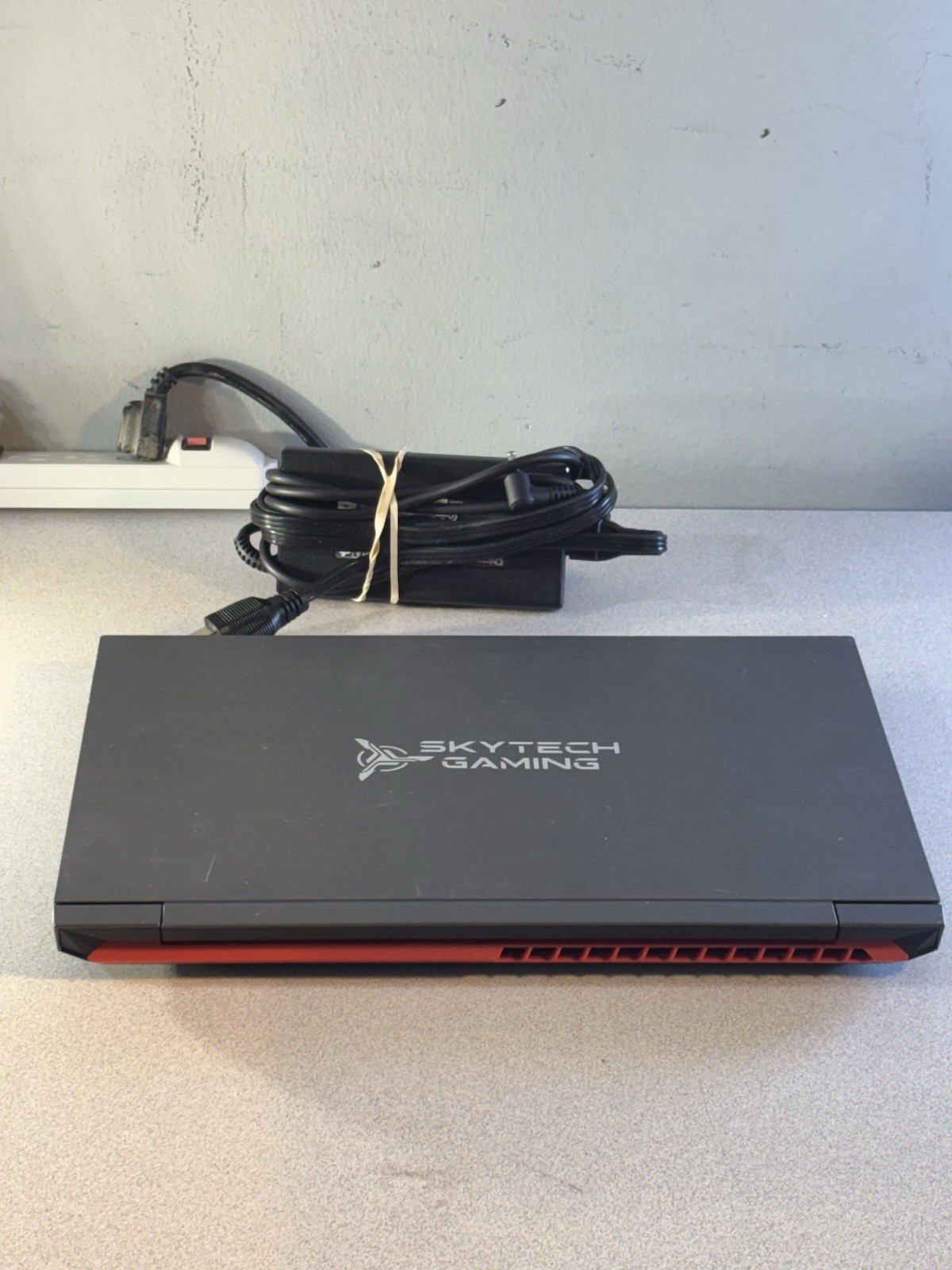 Skytech Gaming13th Gen Intel Core i5-13420H-2.10 GHz -16GB Ram -1TB SSD RTX 4050