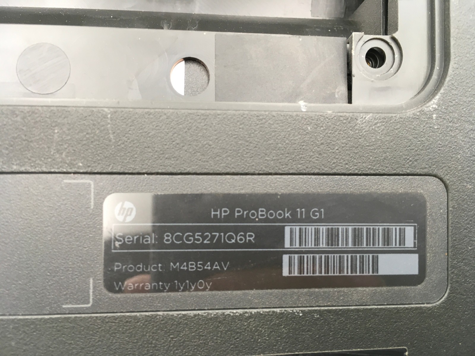 HP PROBOOK 11 G1 – FOR PARTS/NO LCD – INTEL PENTIUM 4405U – NO RAM – READ – BB