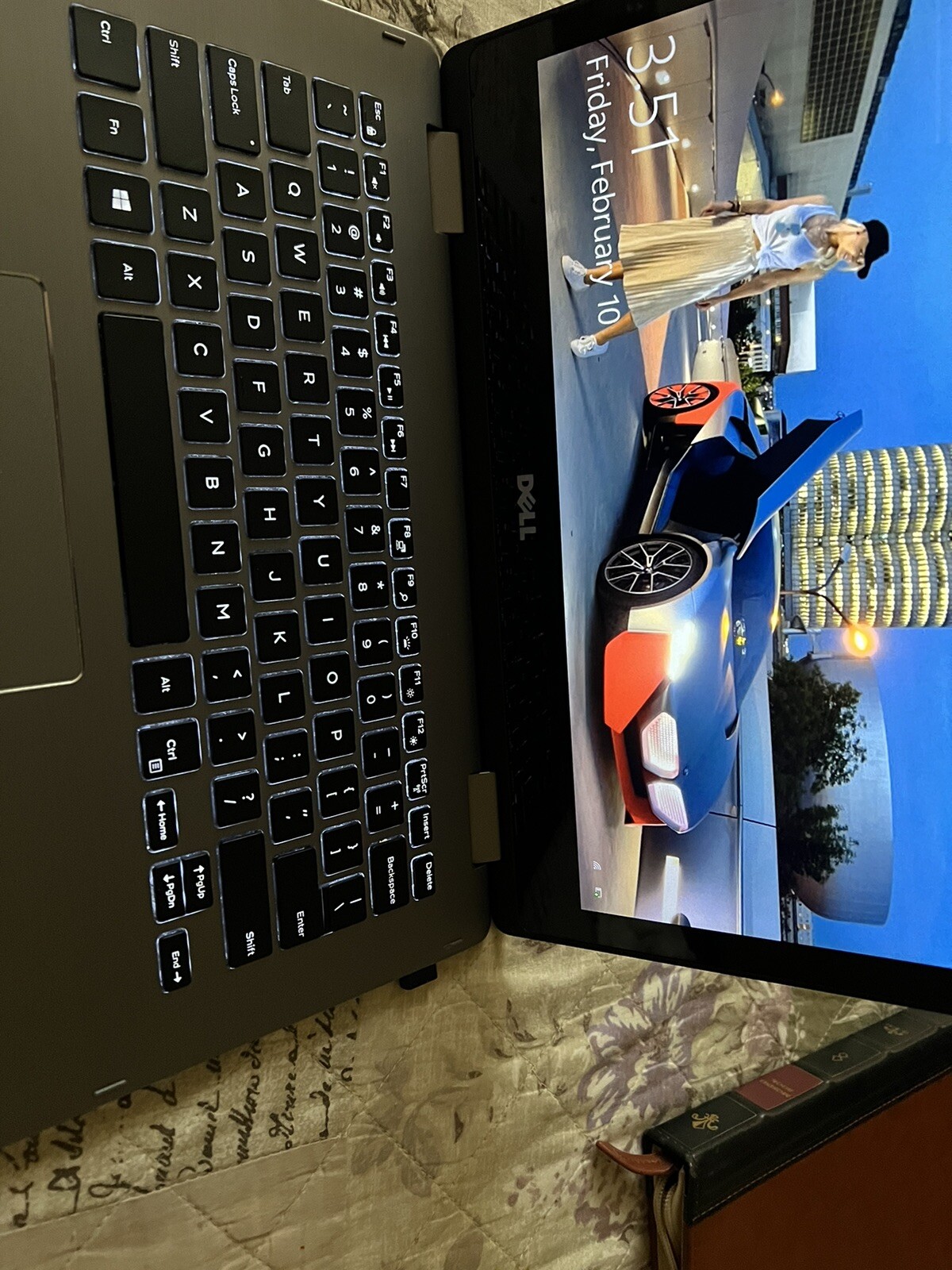 Dell inspiron 13 7000 Touch Screen Tablet 2-in-1 Book Case Included