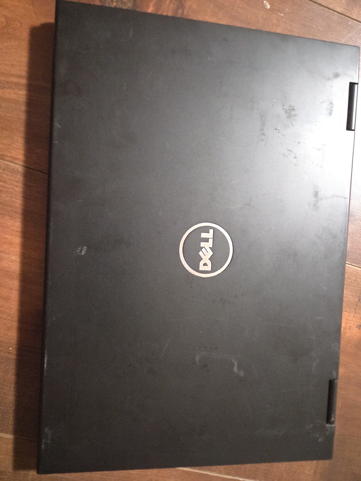 Dell Latitude 3390 2-in-1 i5- 8gen 4gb no HD.. For Parts