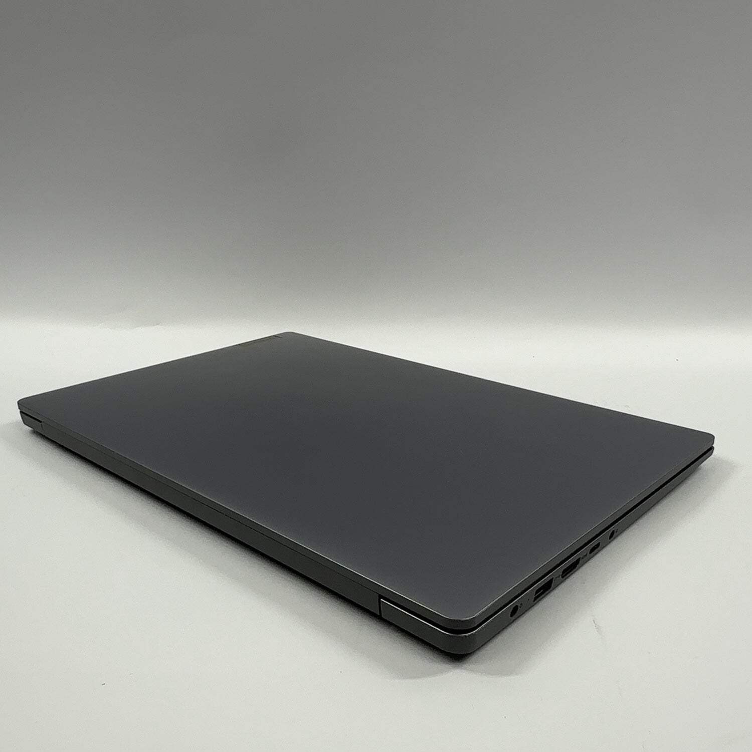 Lenovo IdeaPad Slim 3 15ABR8 15.3″ Ryzen 7 5825U 2.0GHz 16GB RAM 512GB SSD