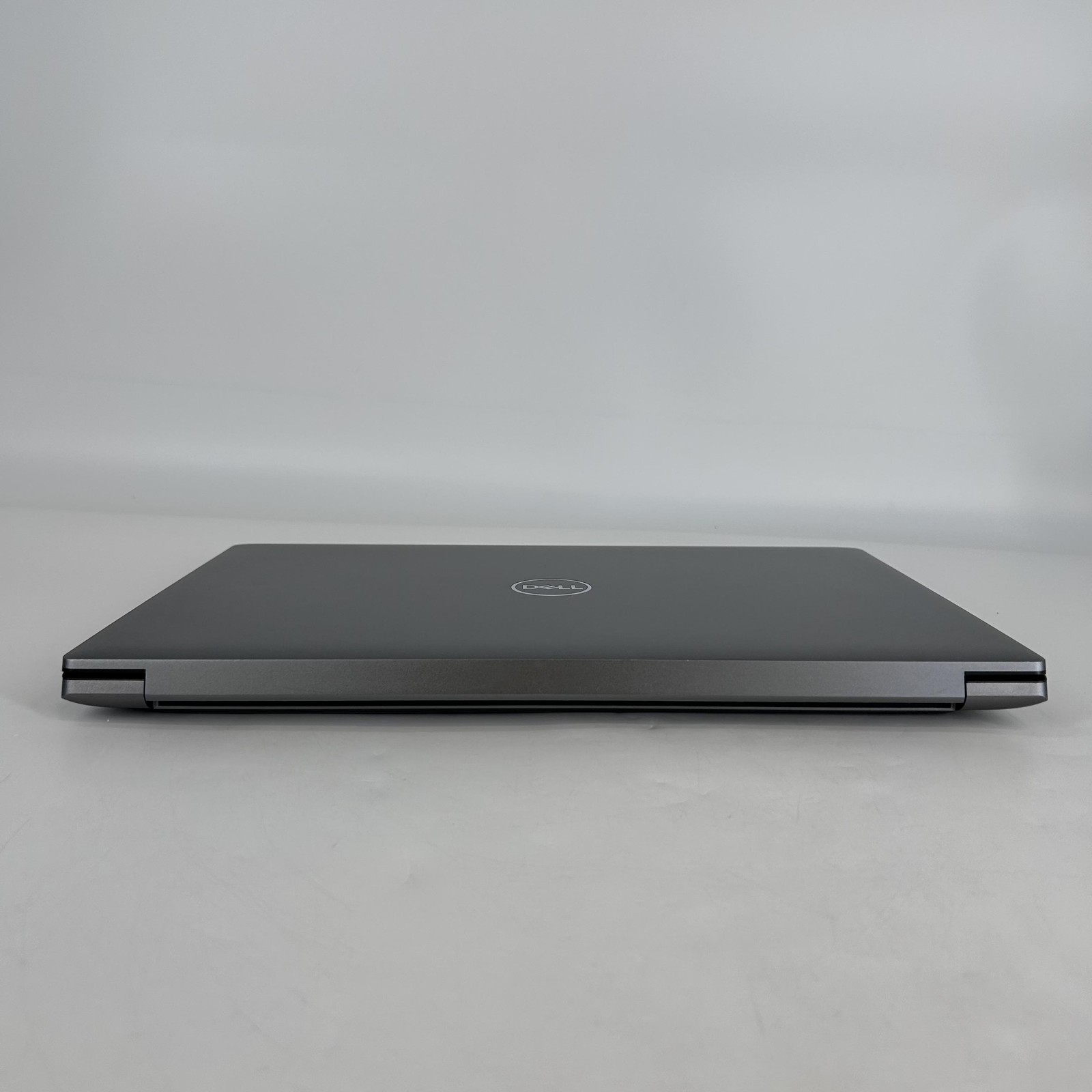 Dell Precision 5680 16 Gray FHD+ 2.5 GHz i7-13800H 16GB 512GB SSD RTX 2000 Ada