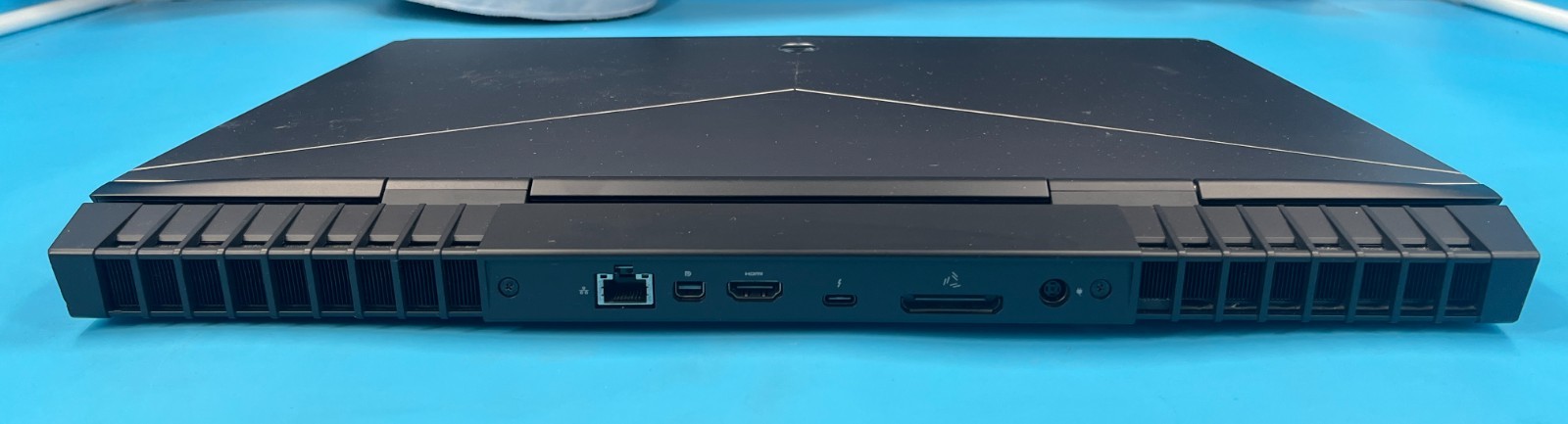 *Alienware 17 R4 NVIDIA GeForce GTX 1070 i7-7700HQ 2.80 16GB 1TB HDD NO CORD/OS*
