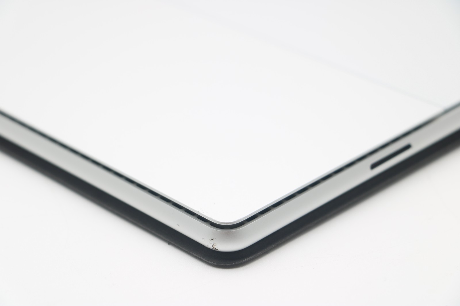 Microsoft Surface Pro 10 13″ 2.10GHz Ultra 5 /16GB/256GB SSD *94% BH* Type Cover