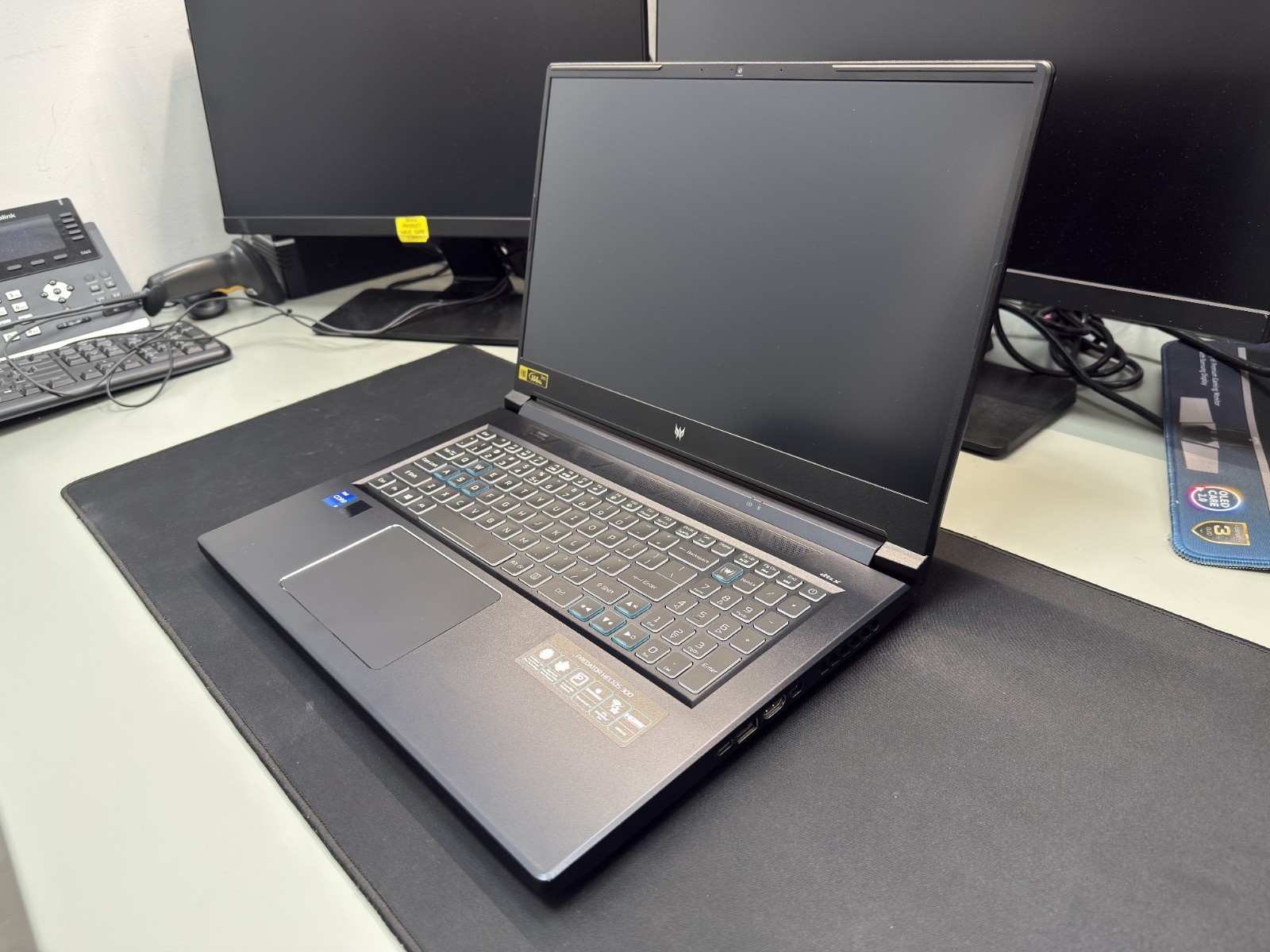 Acer Predator 300 Gaming Laptop – i7 / RTX 3060 / 17” 144Hz