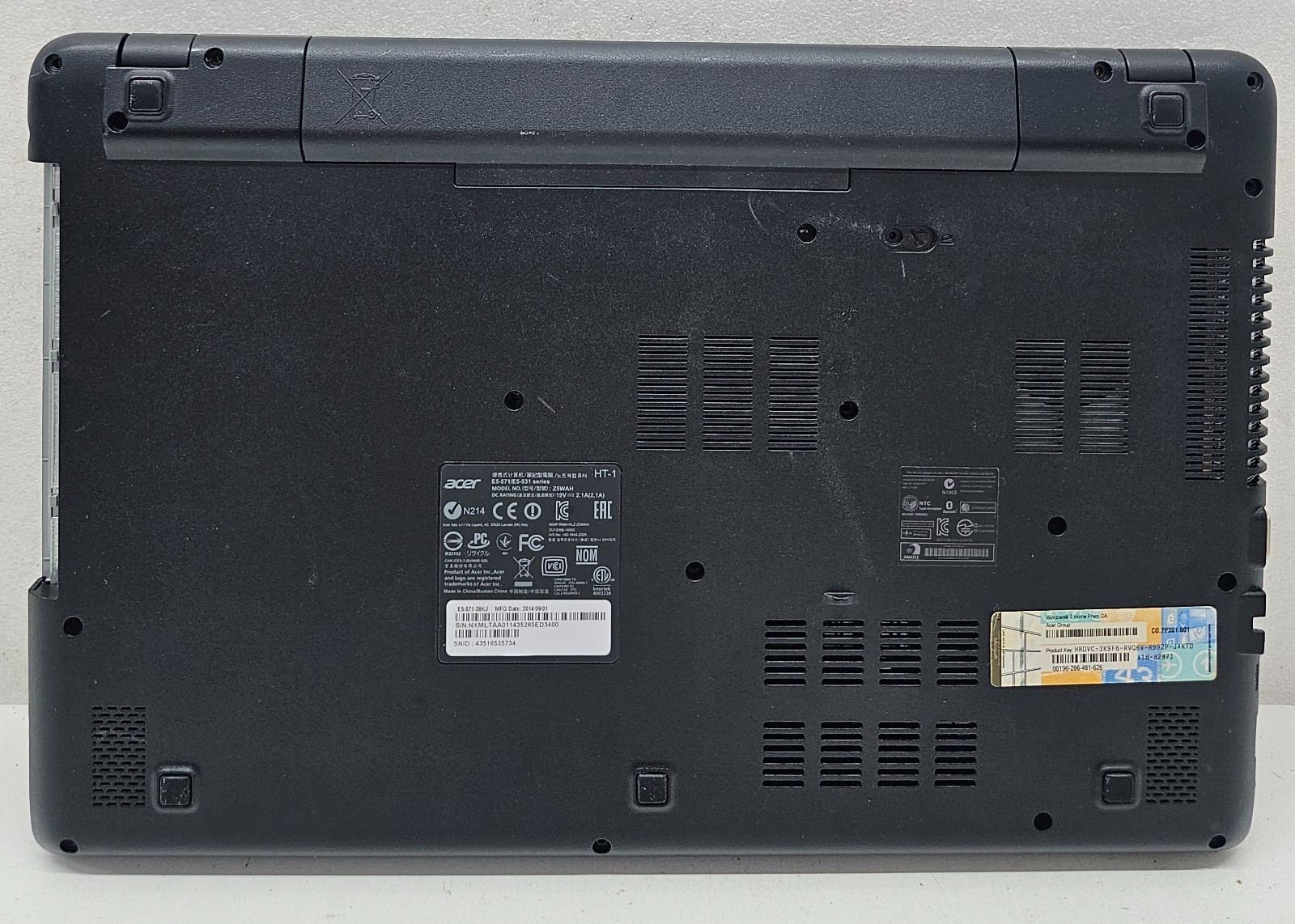 Acer Aspire E15 E5-571-38KI Laptop Intel Core i3-4005U 4GB Ram NO HD/OS (FL)