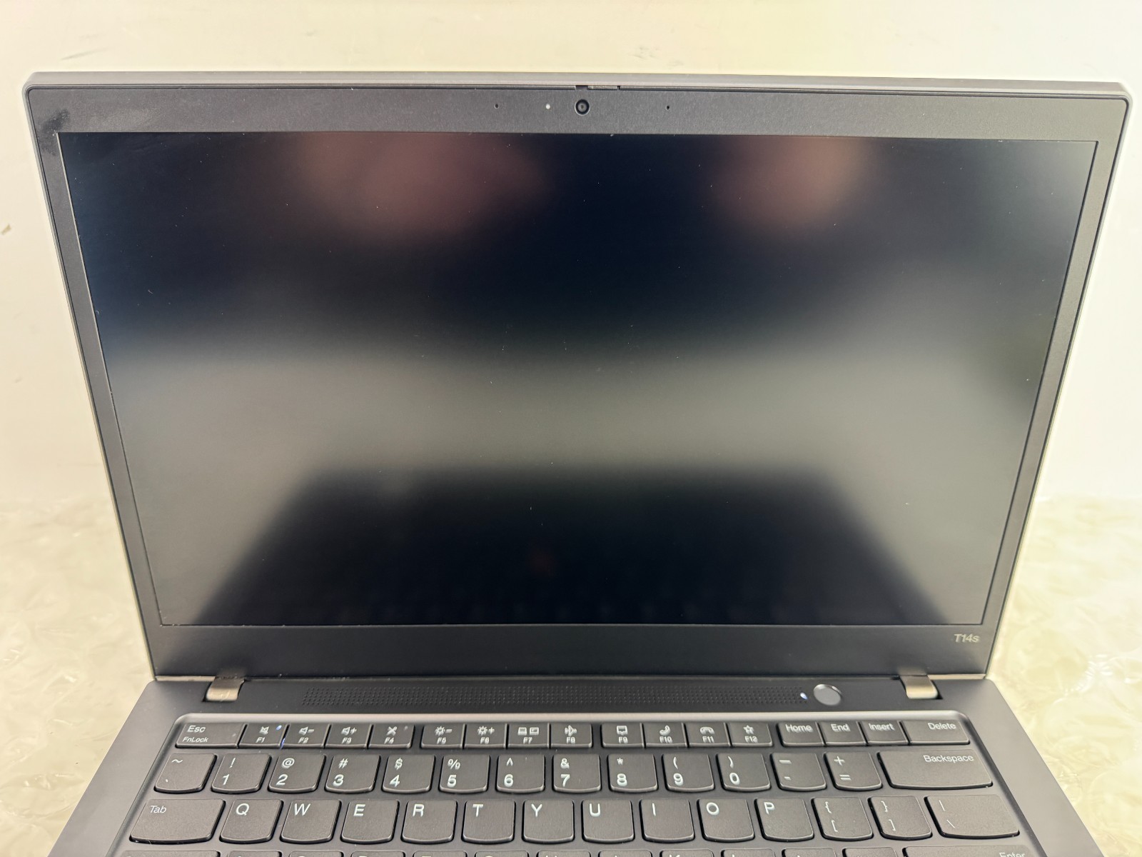Lenovo ThinkPad T14s Gen 2 i7-1185G7 16GB 256GB SSD 14″ FHD Win 11 Pro