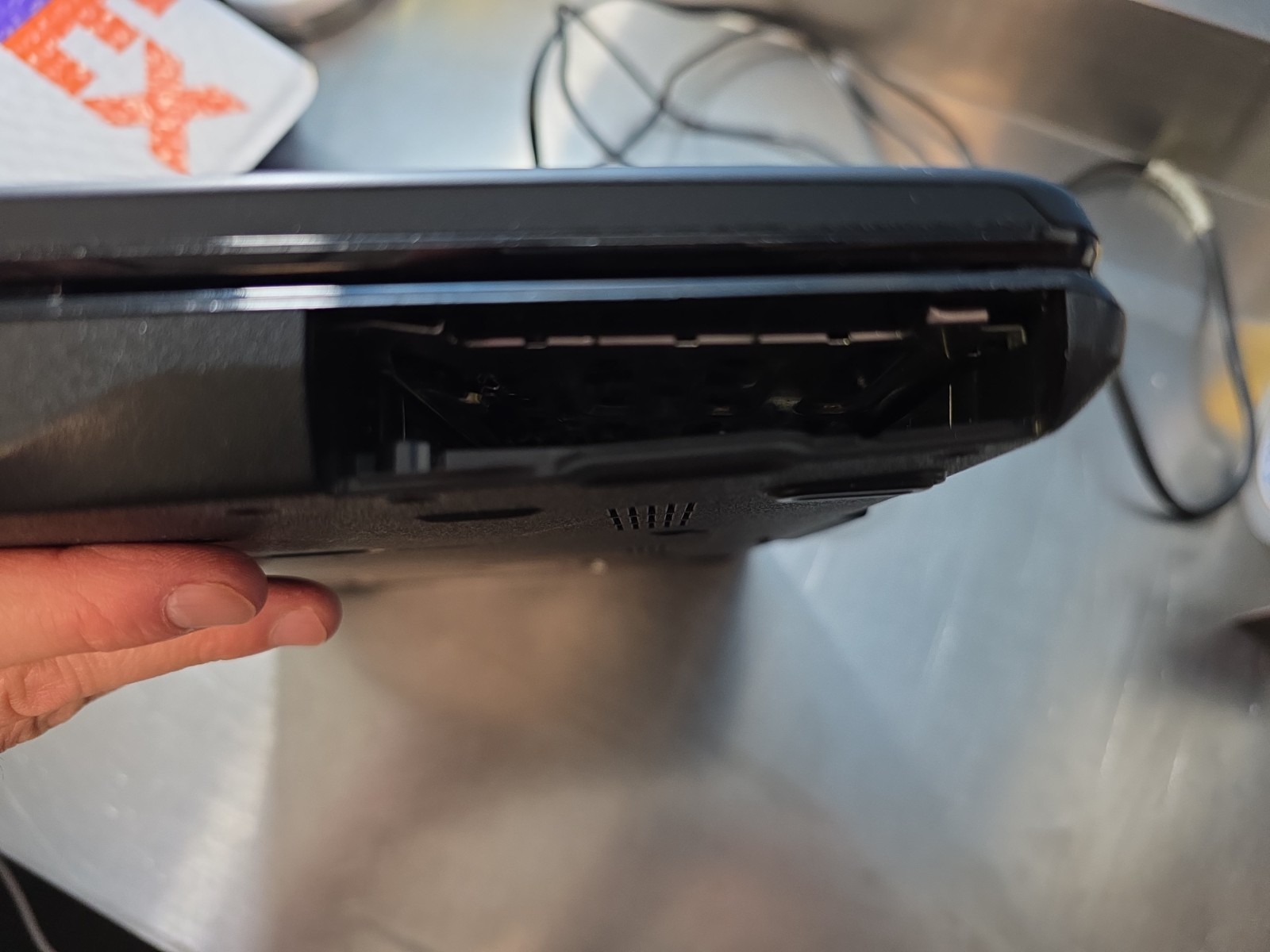 Dell Inspiron 1546 Laptop AMD Athlon X2 Dual-Core QL-64 4gb Ram NO HD Parts Only