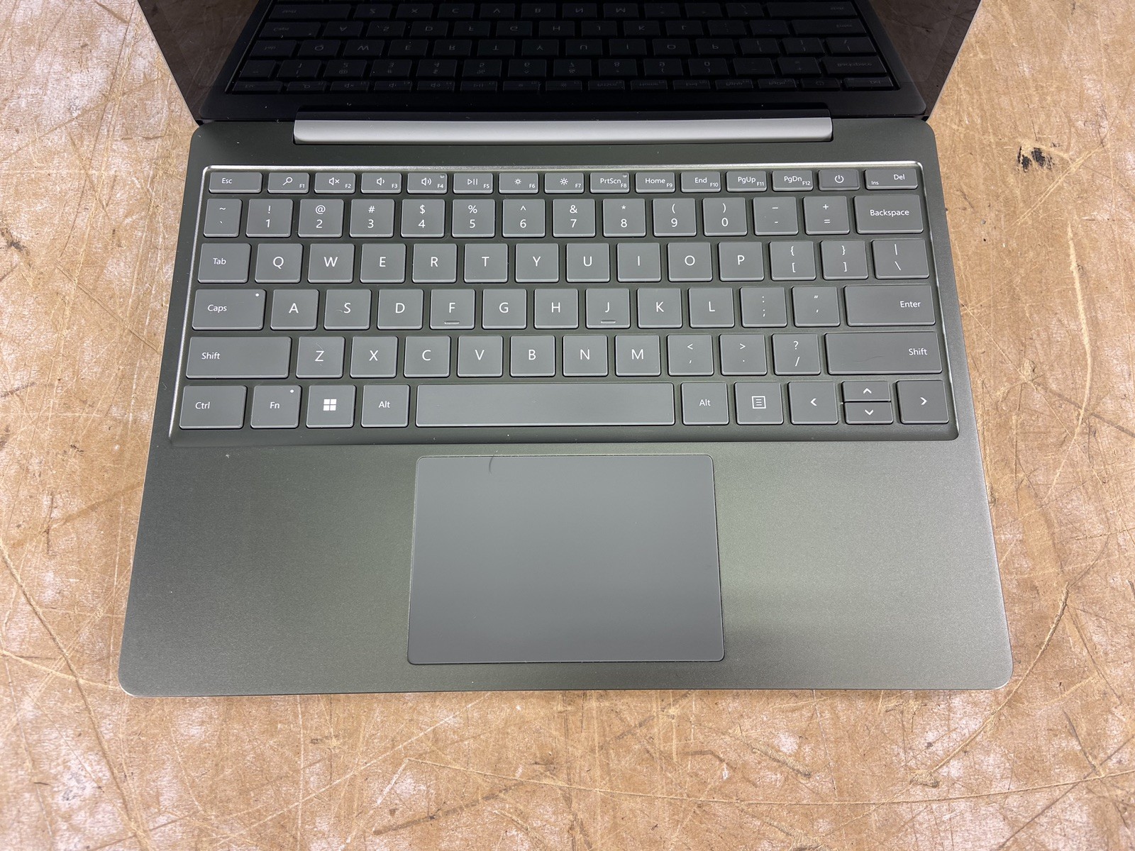 MICROSOFT SURFACE LAPTOP GO 2 (2013) i5-1135G7 @ 2.4GHz, 8GB RAM, 128GB SSD