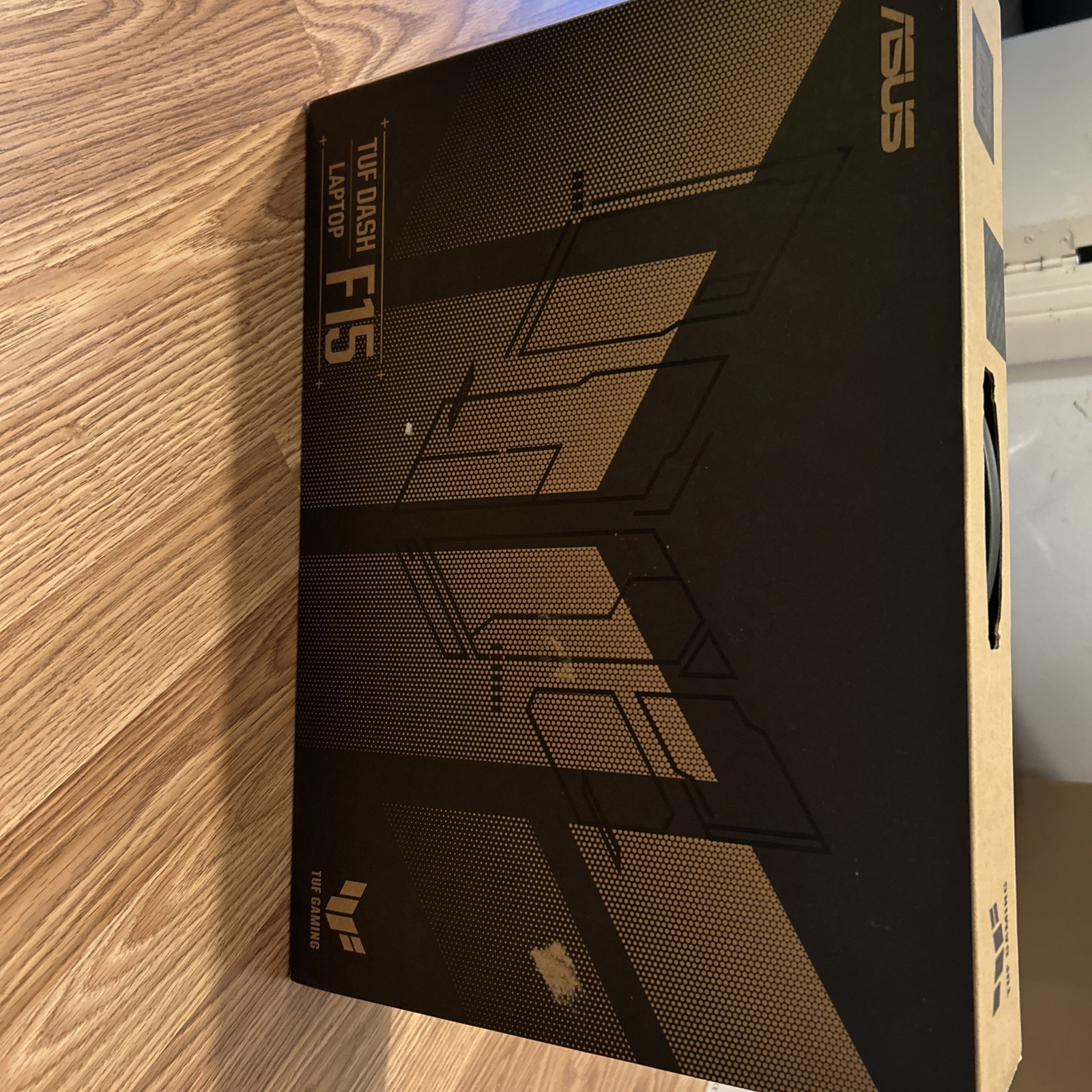 New ASUS TUF GAMING A16 16″ RYZEN 7 7445HS 16GB RAM 512GB SSD rtx 4050